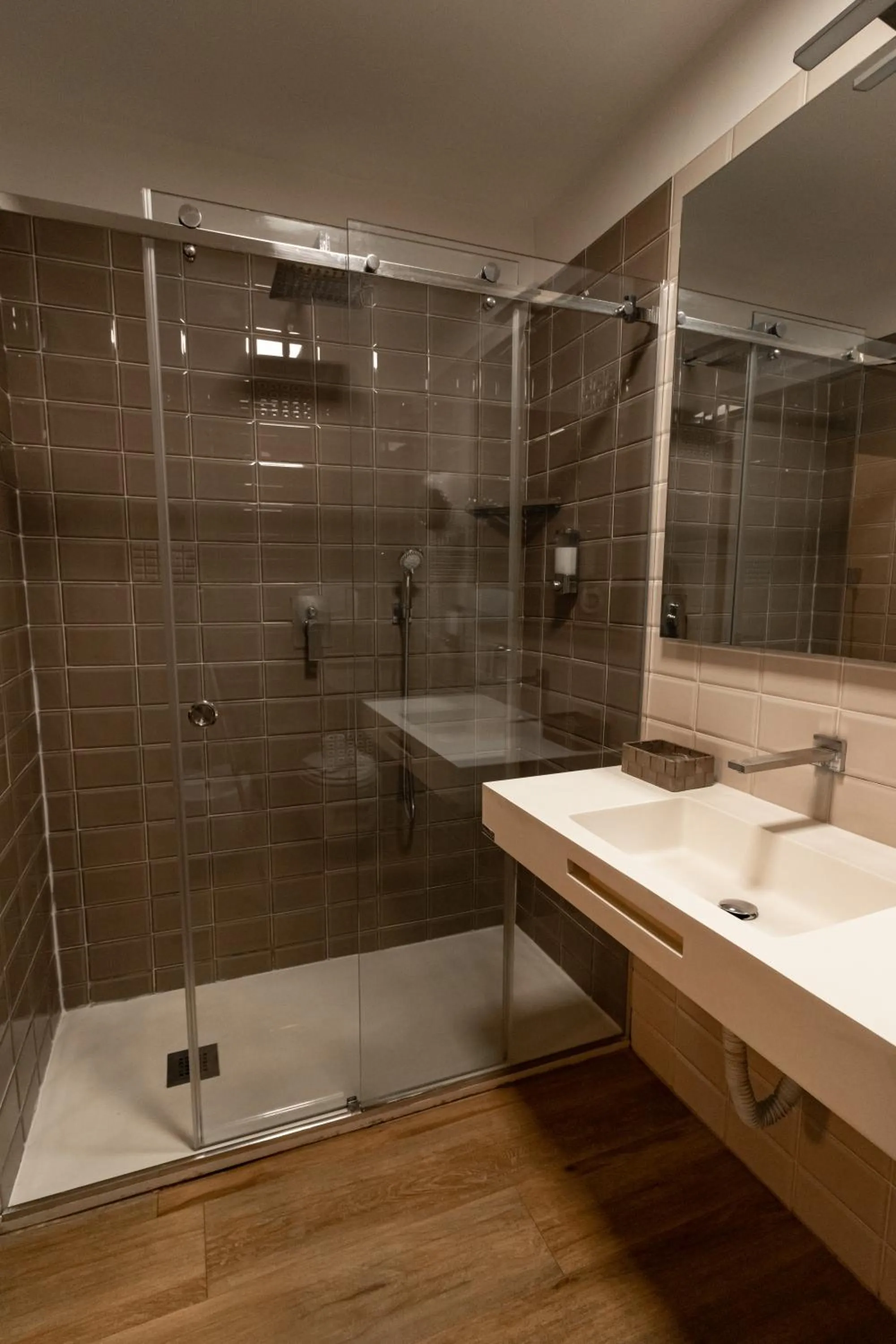 Shower in Duomo Luxury Suites