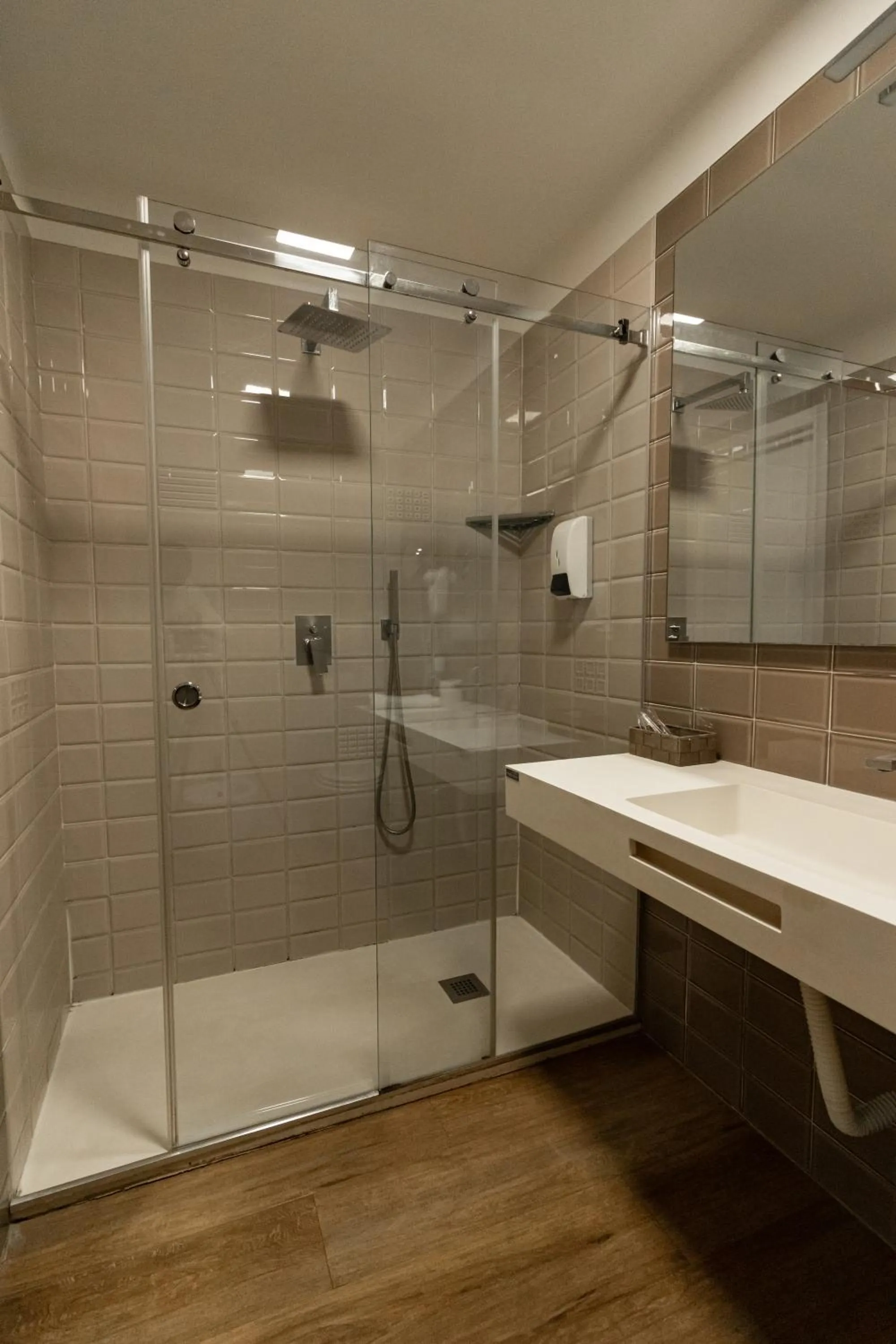 Shower in Duomo Luxury Suites