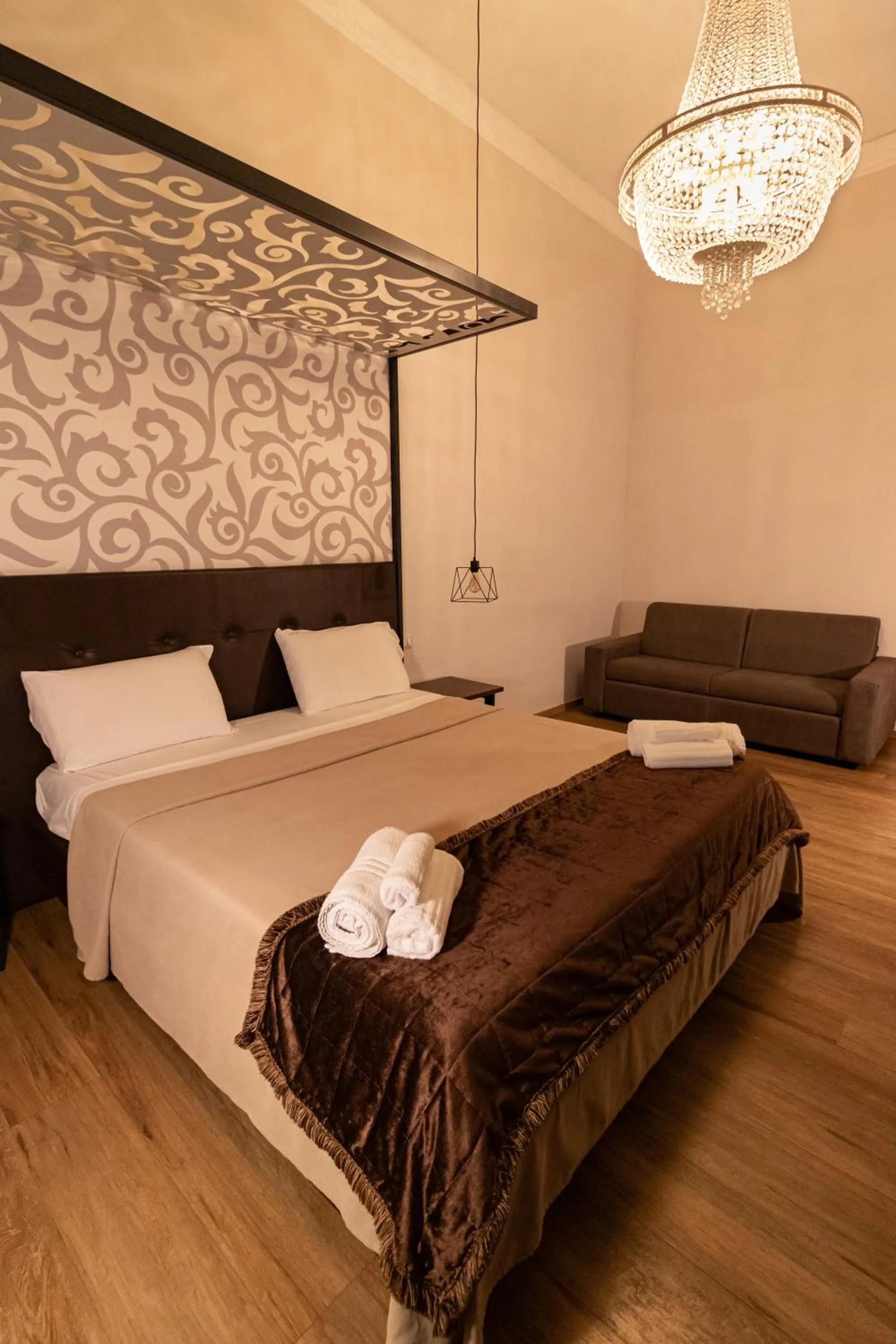 Bed in Duomo Luxury Suites