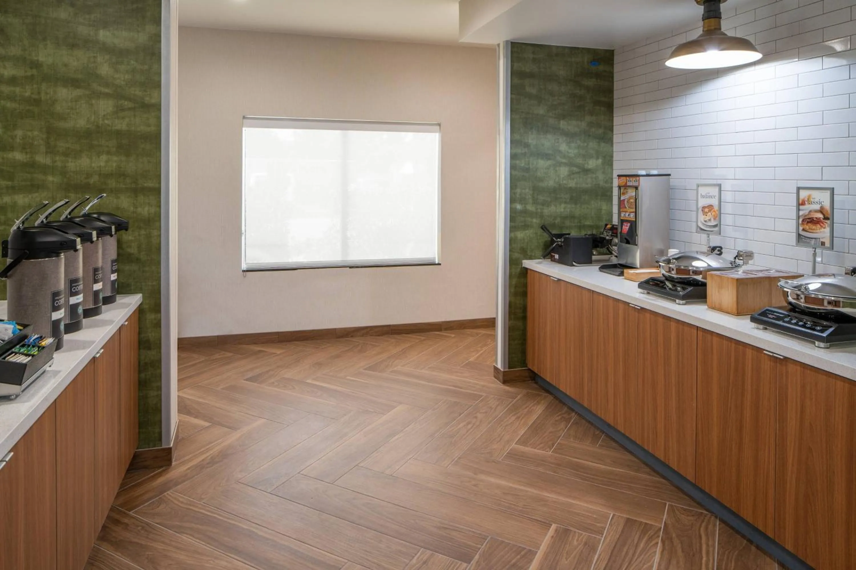 Breakfast in Fairfield Inn and Suites by Marriott Lake Charles - Sulphur