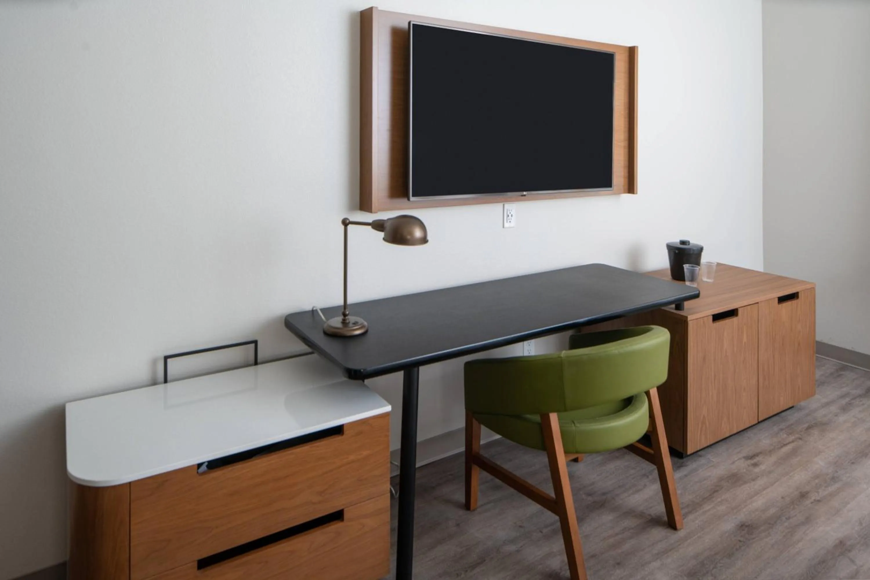 Photo of the whole room in Fairfield Inn and Suites by Marriott Lake Charles - Sulphur