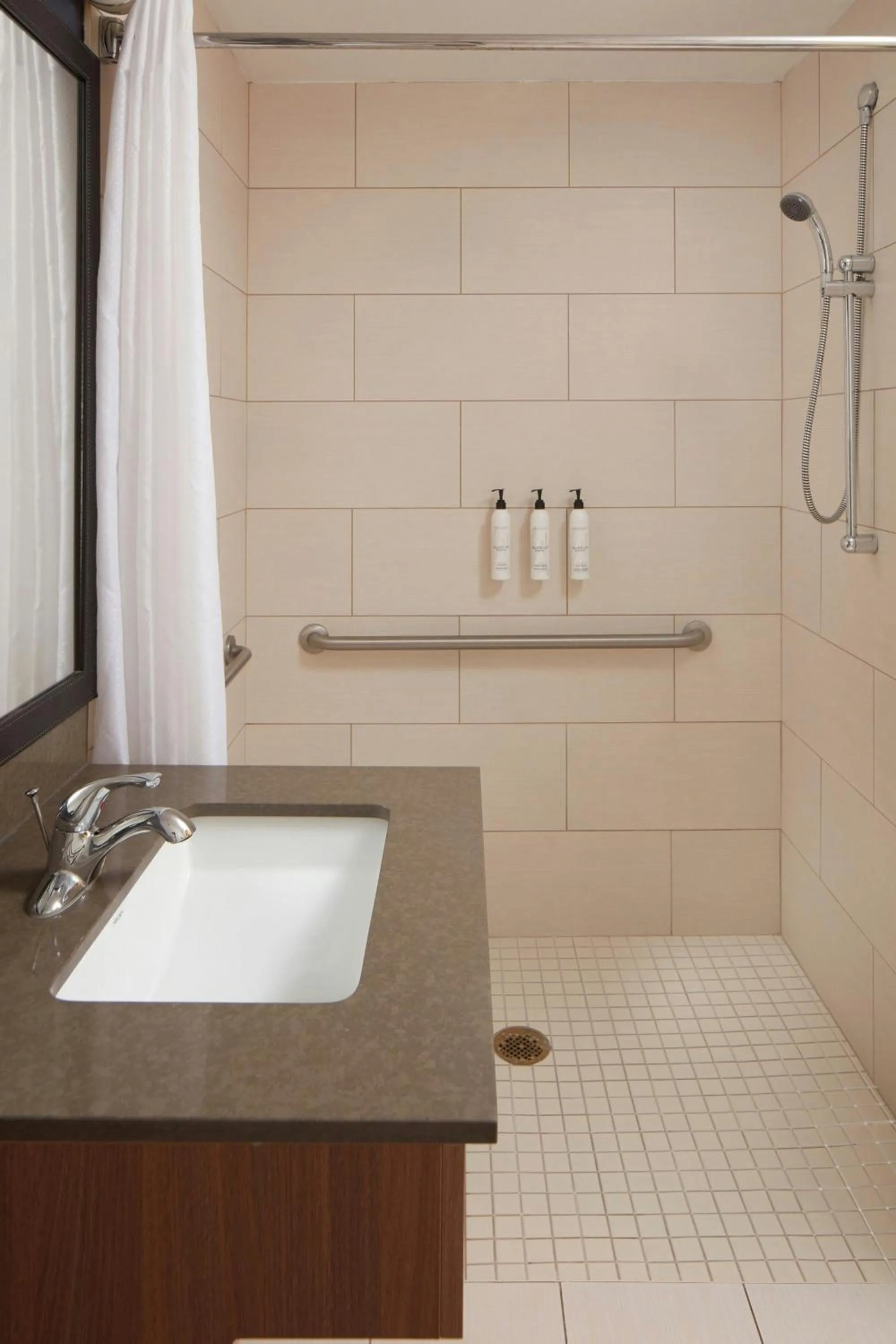 Bathroom in Fairfield by Marriott Frankfort