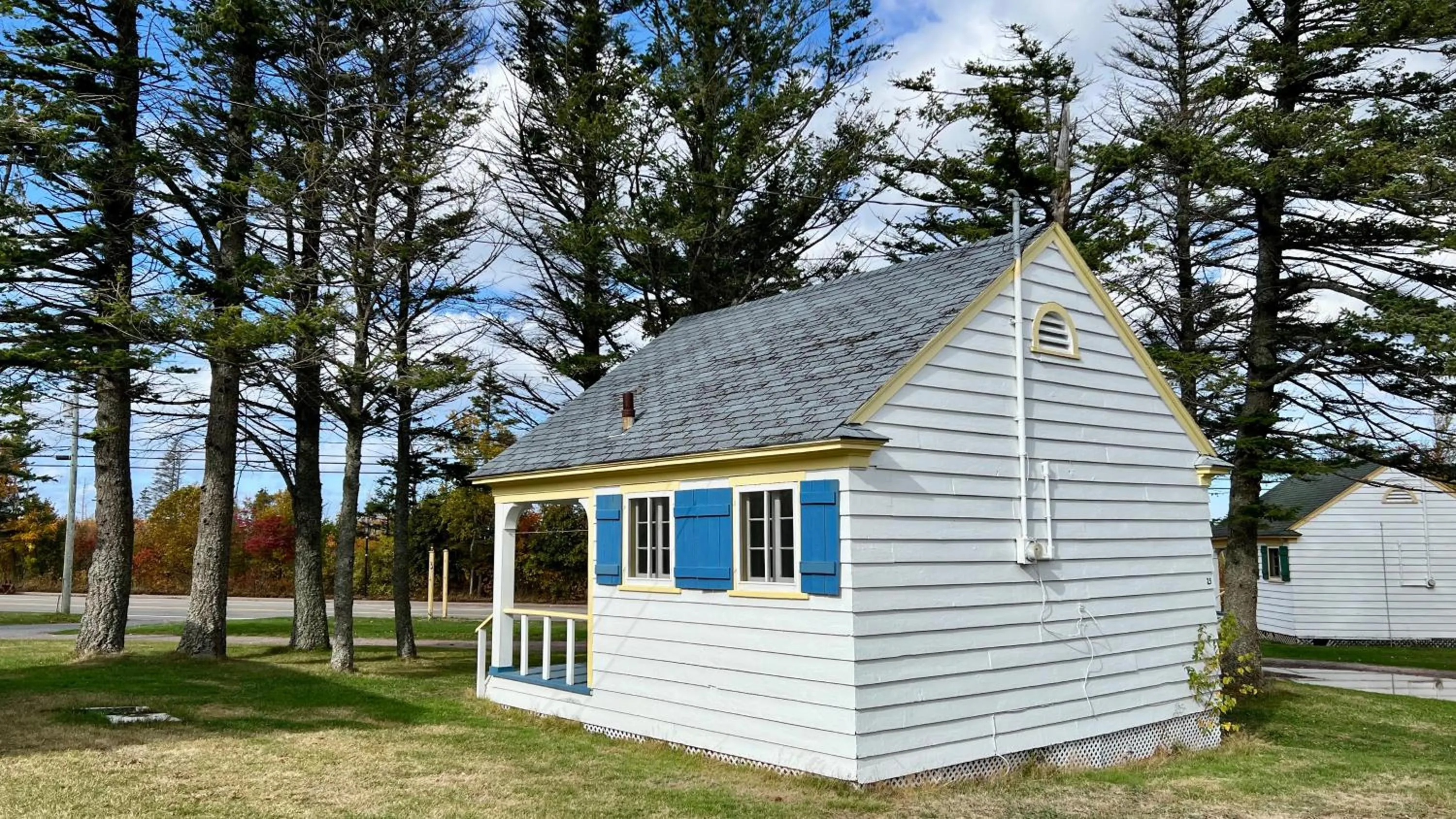 Property building in Green Gables Bungalow Court