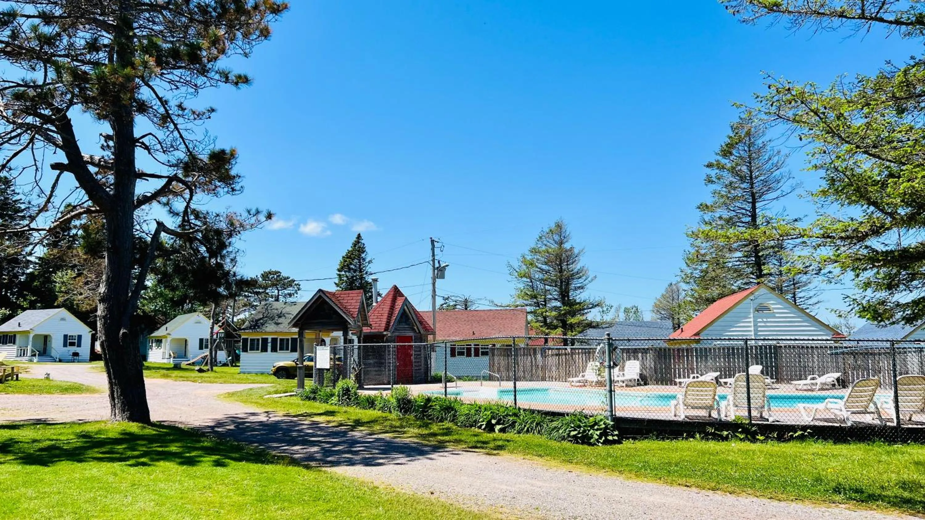 Property building in Green Gables Bungalow Court