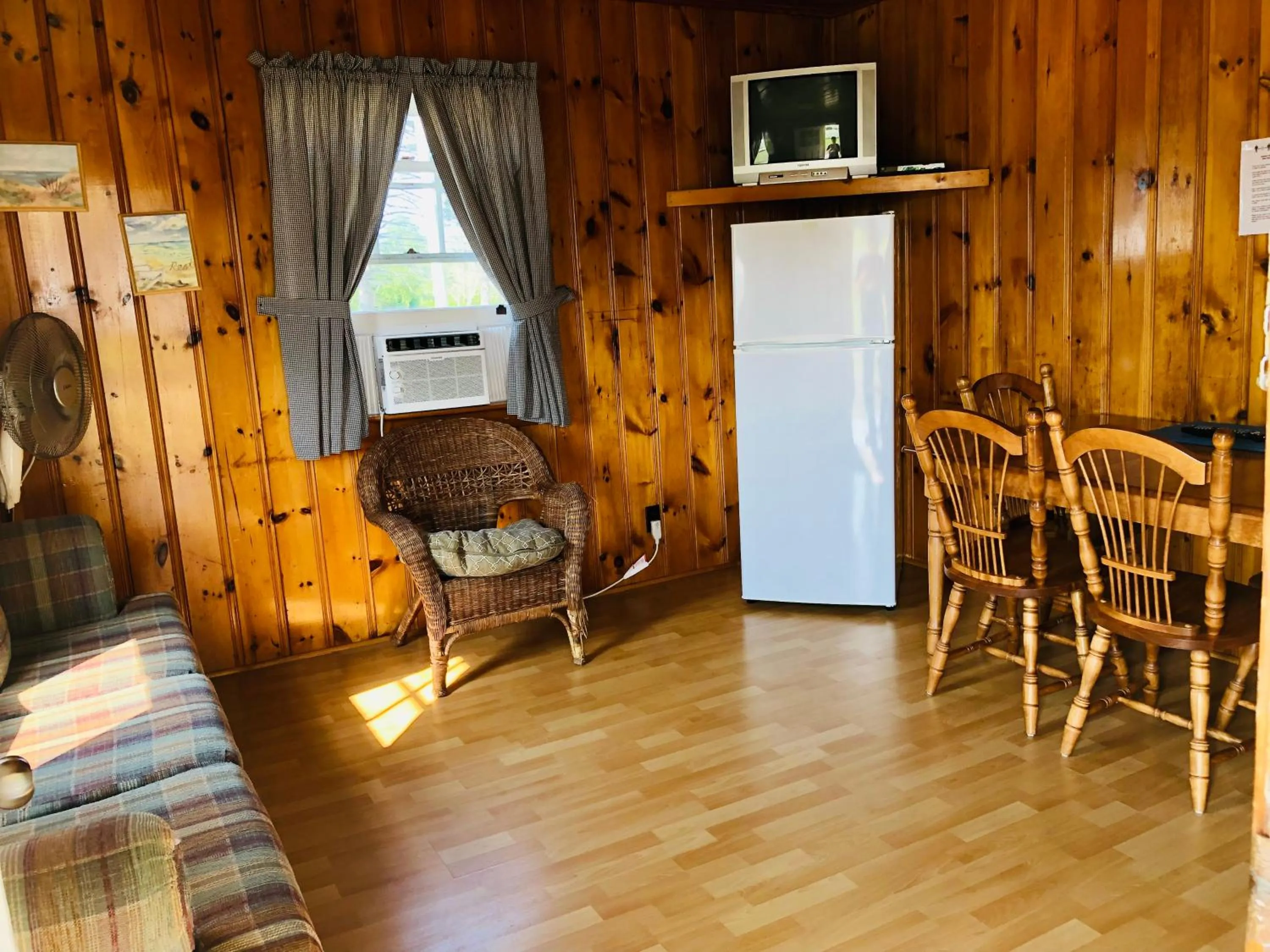 Living room in Green Gables Bungalow Court