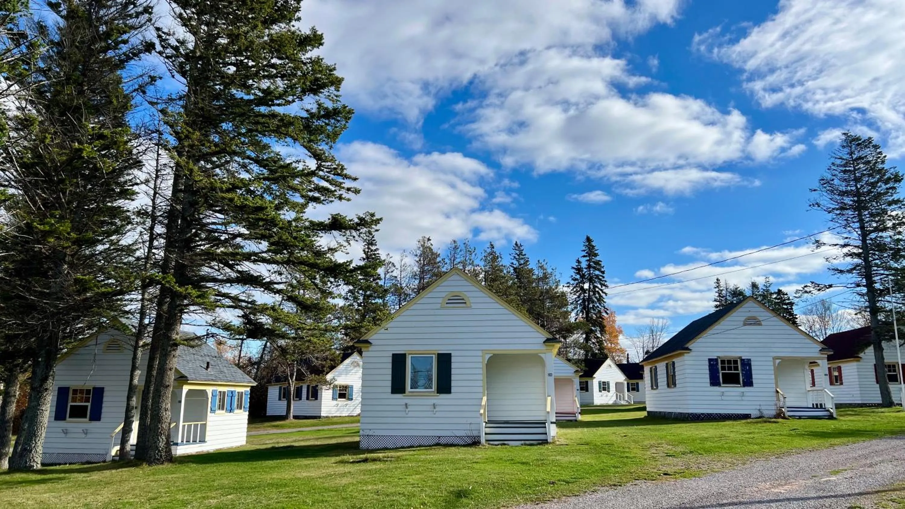 Property building in Green Gables Bungalow Court