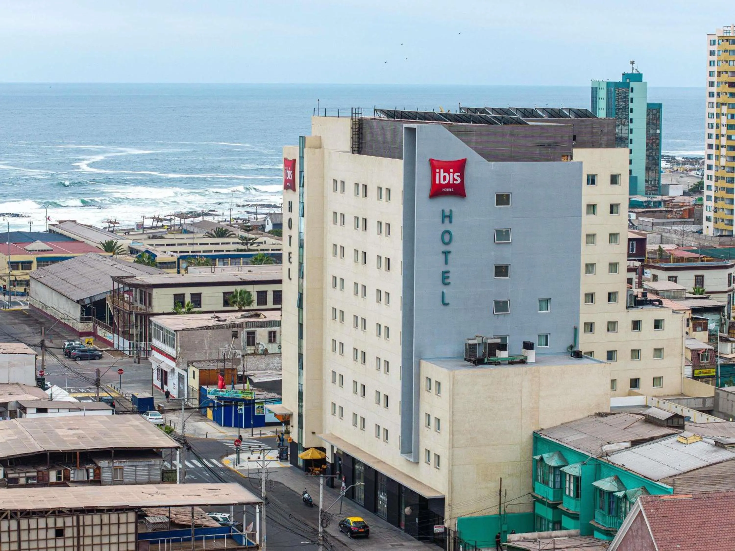 Property building in ibis Iquique