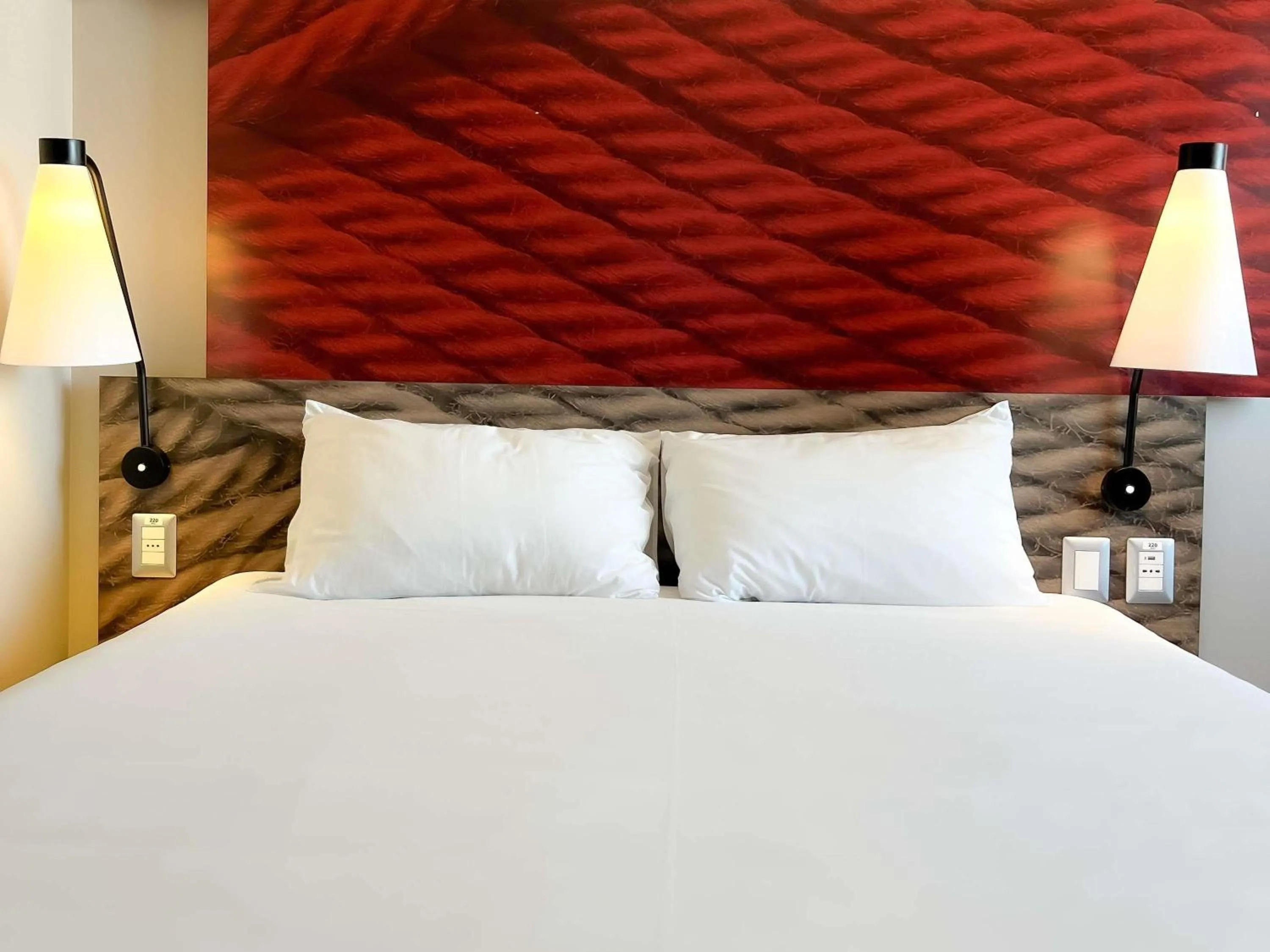 Bedroom, Bed in ibis Iquique