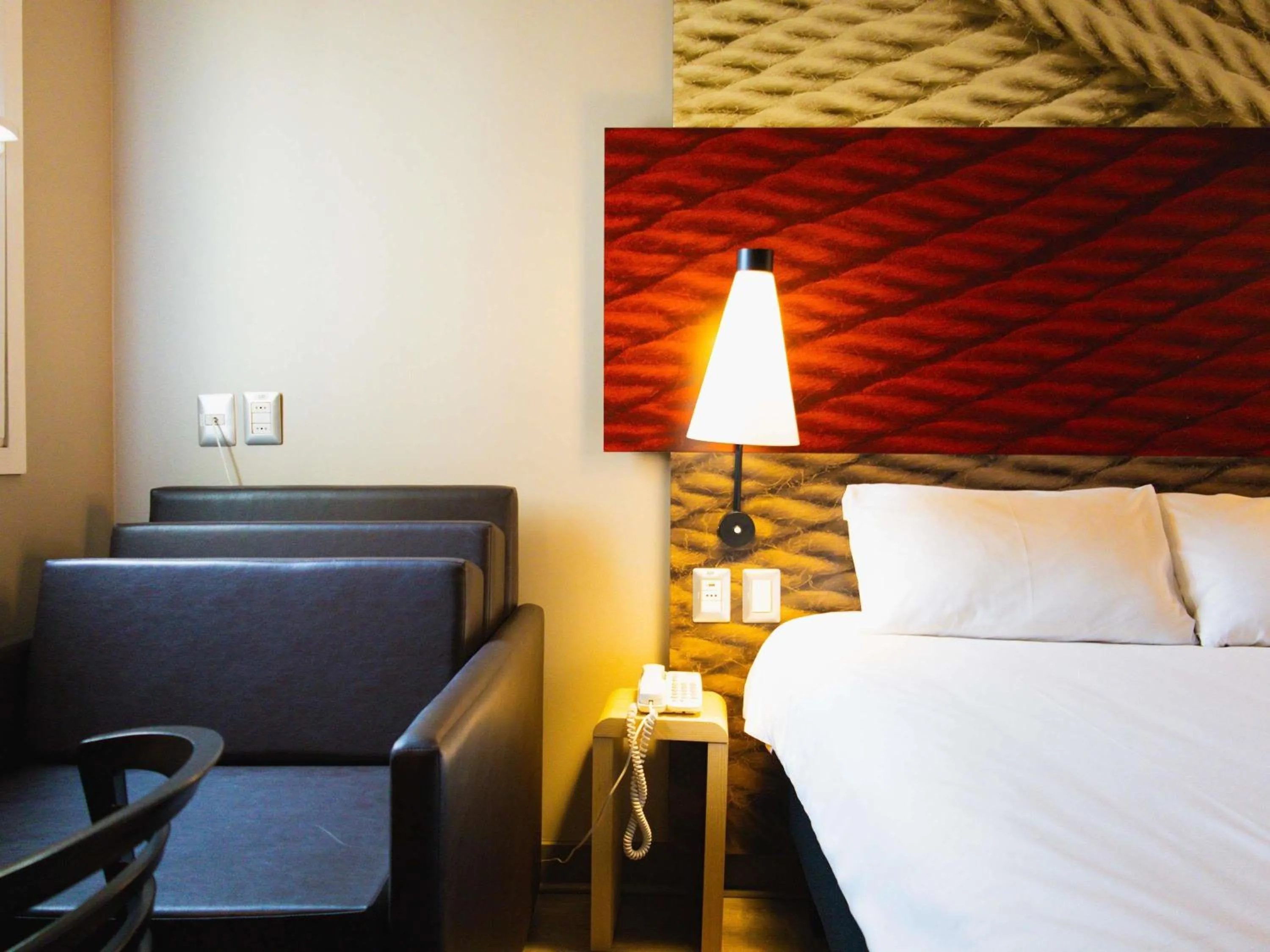 Bedroom, Bed in ibis Iquique