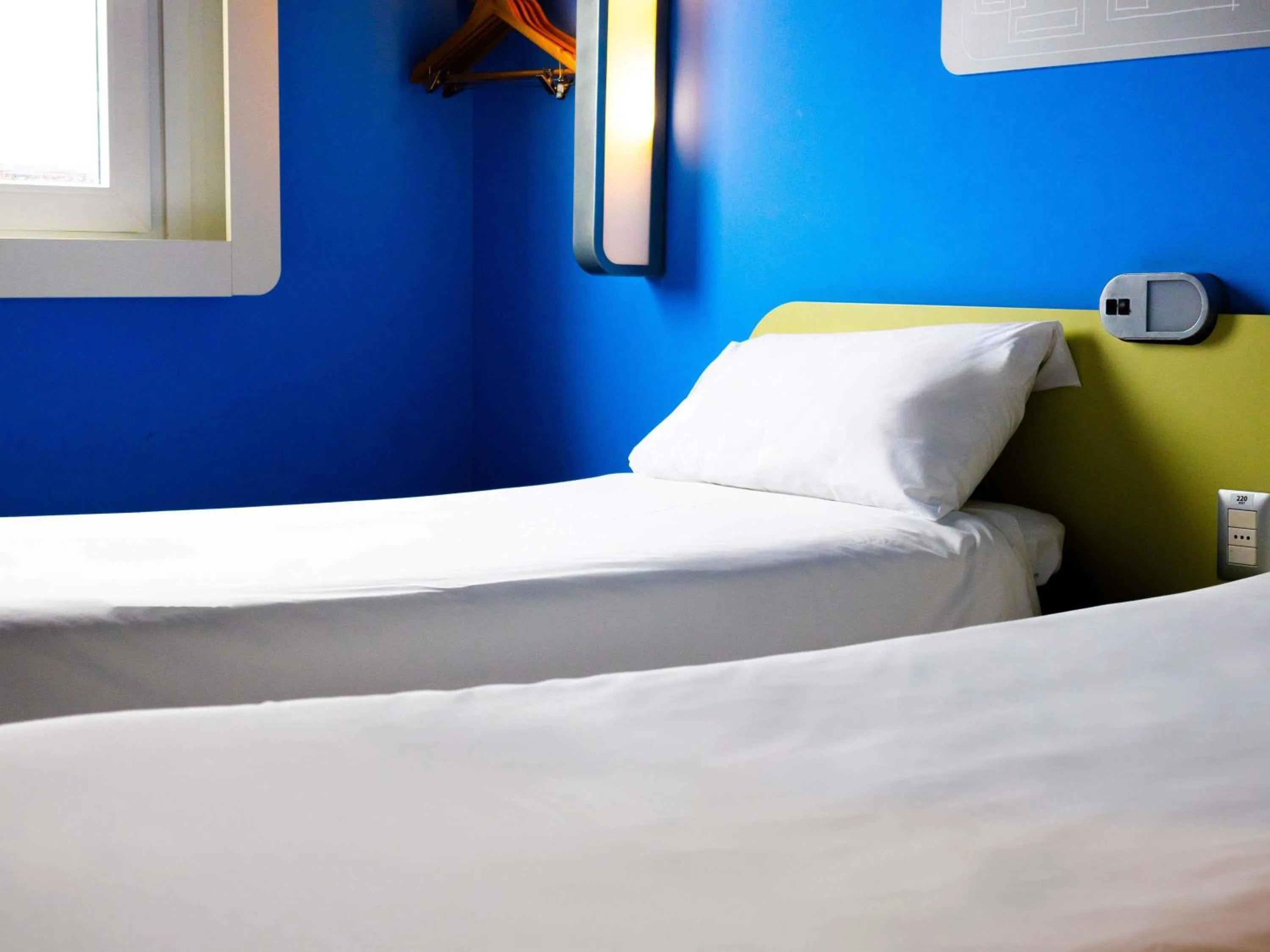 Bedroom, Bed in ibis budget Iquique