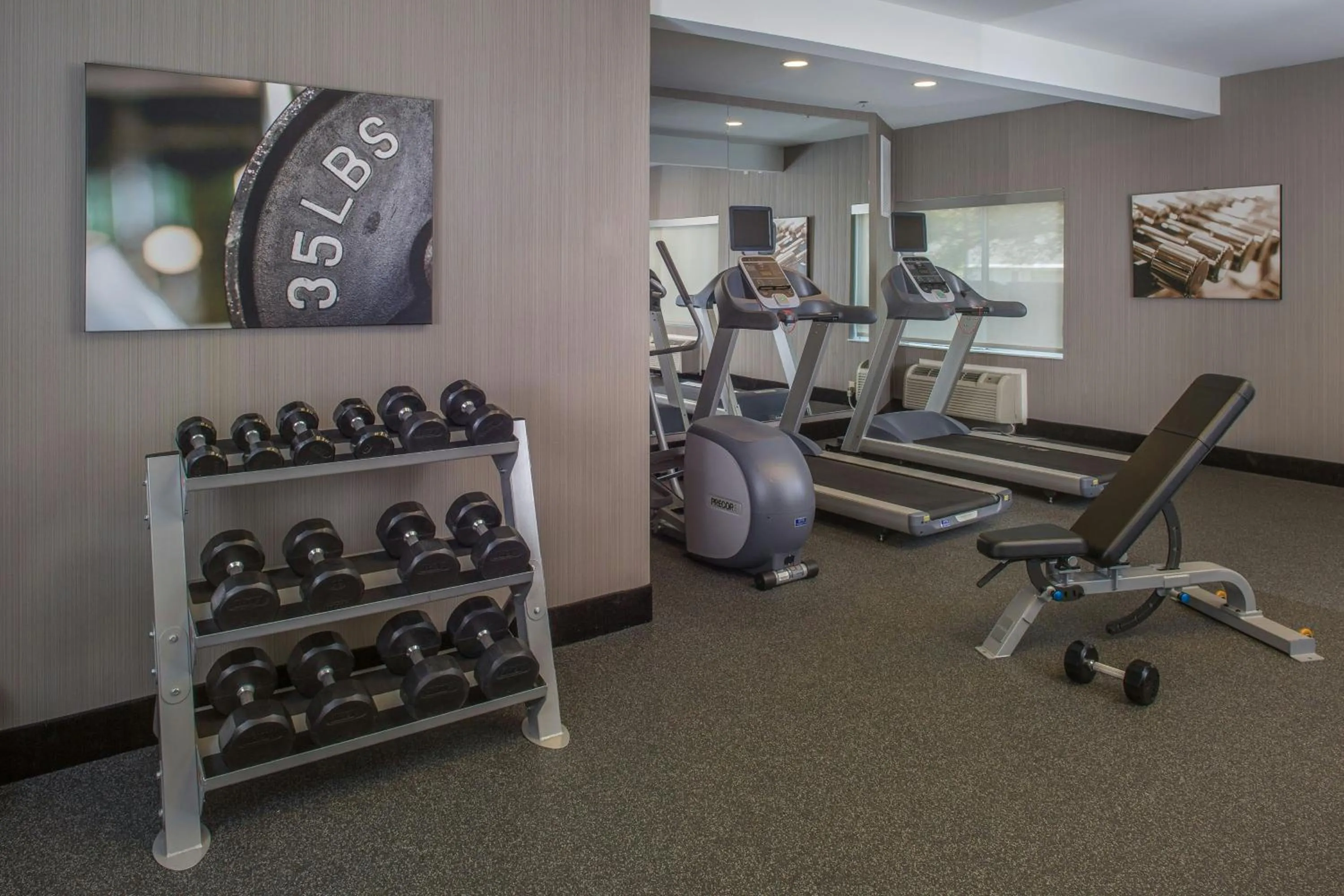 Fitness centre/facilities in Fairfield Inn & Suites Lafayette I-10