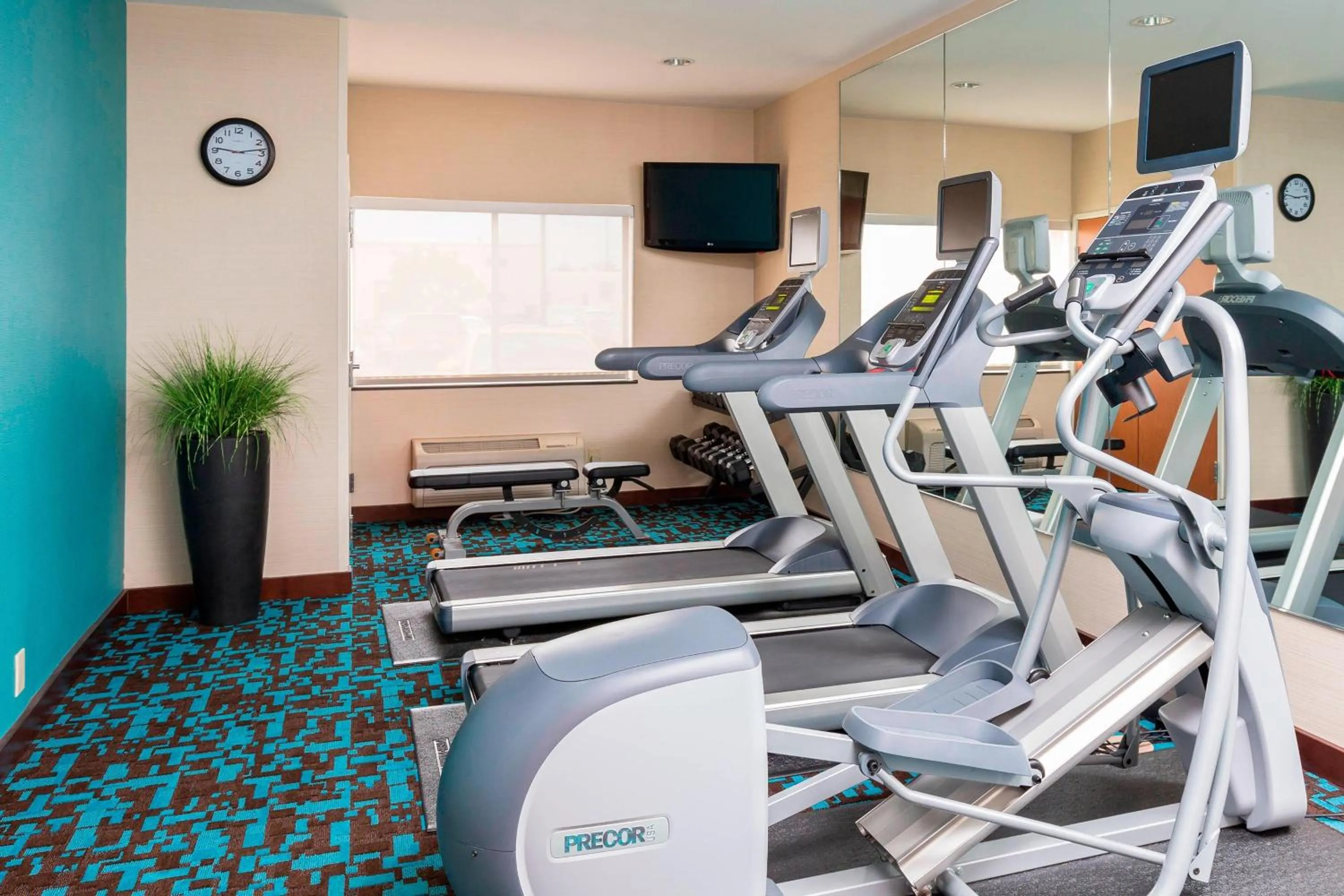 Fitness centre/facilities in Fairfield Inn & Suites Lincoln