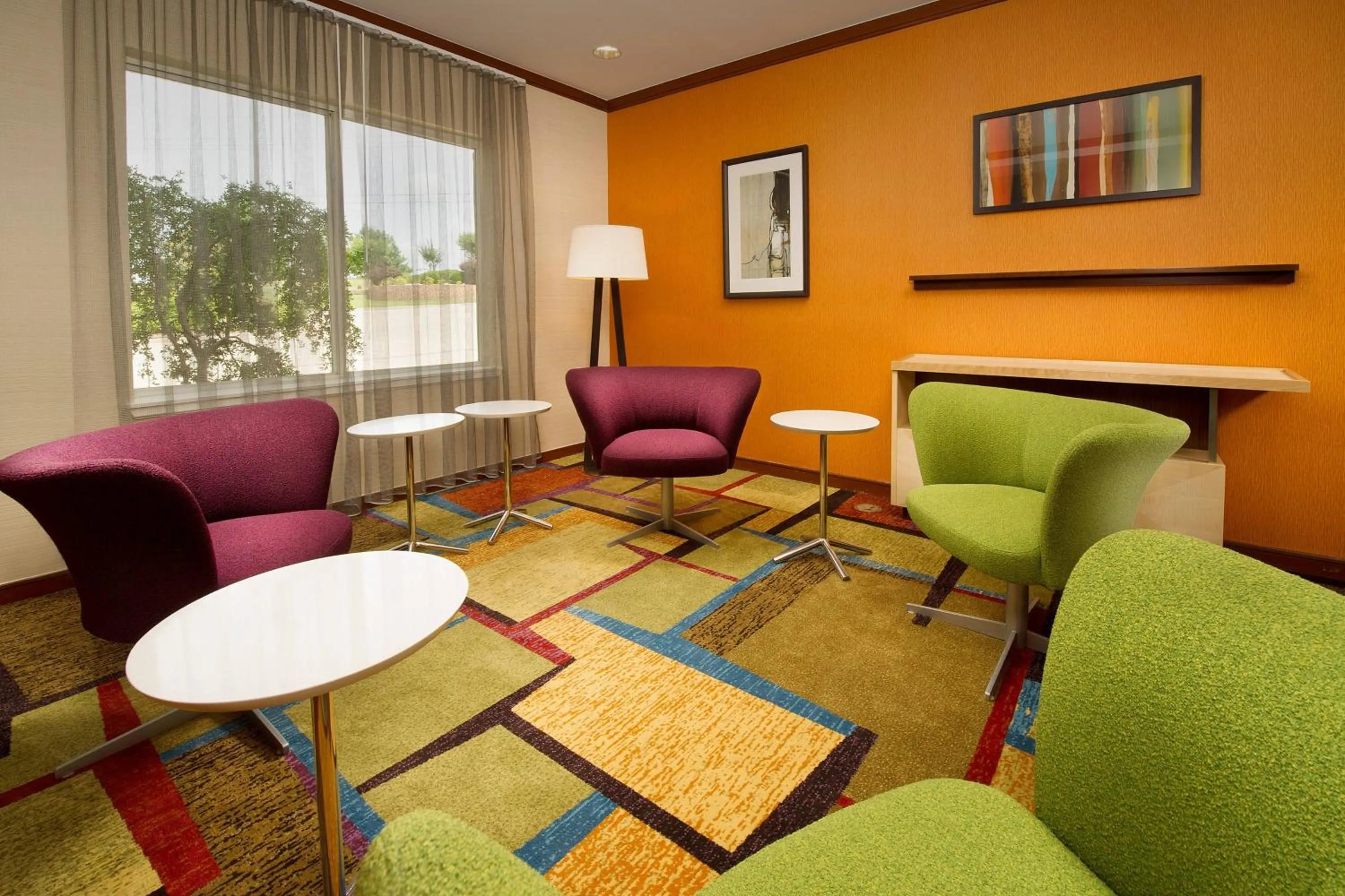 Lobby or reception in Fairfield Inn & Suites by Marriott Marshall