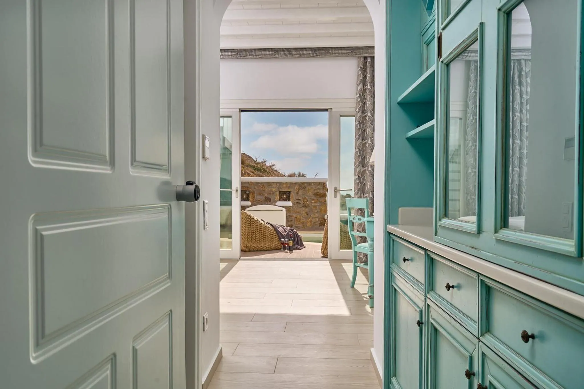 Arte & Mare Elia Luxury Suites and Villas