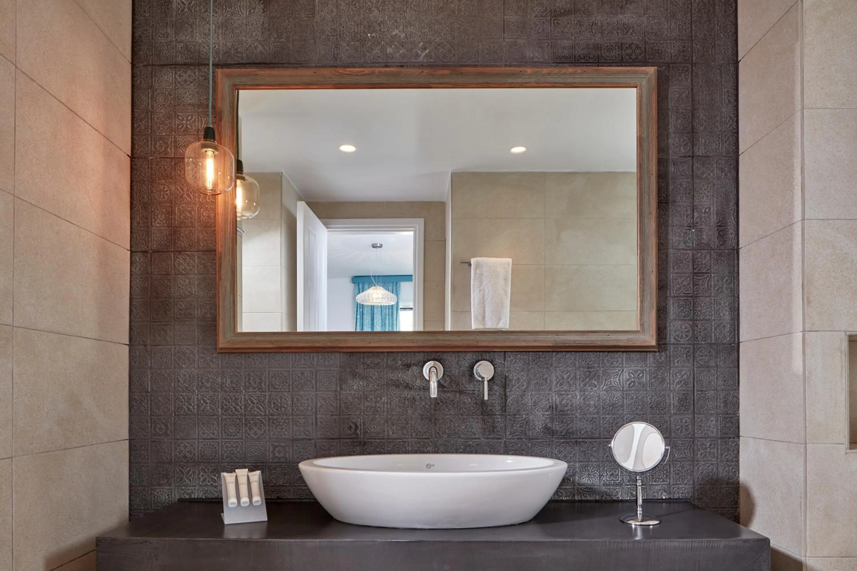 Arte & Mare Elia Luxury Suites and Villas