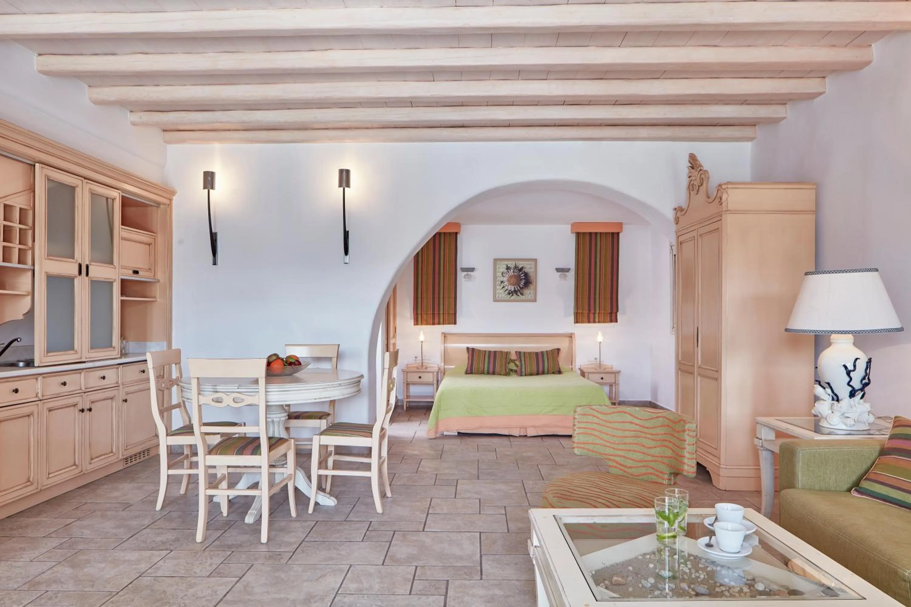 Photo of the whole room, Bed in Arte & Mare Elia Luxury Suites and Villas