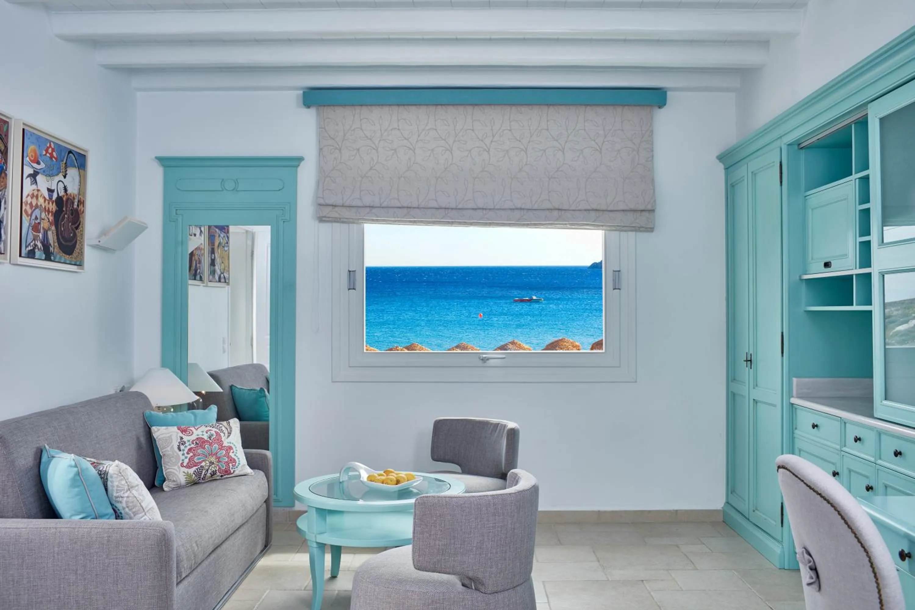 Seating area in Arte & Mare Elia Luxury Suites and Villas