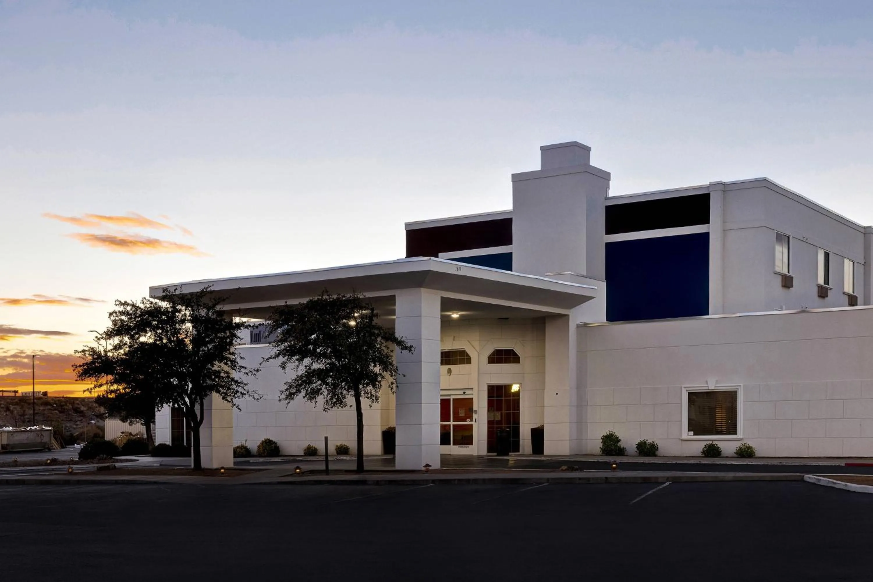 Property building in SpringHill Suites by Marriott Las Cruces