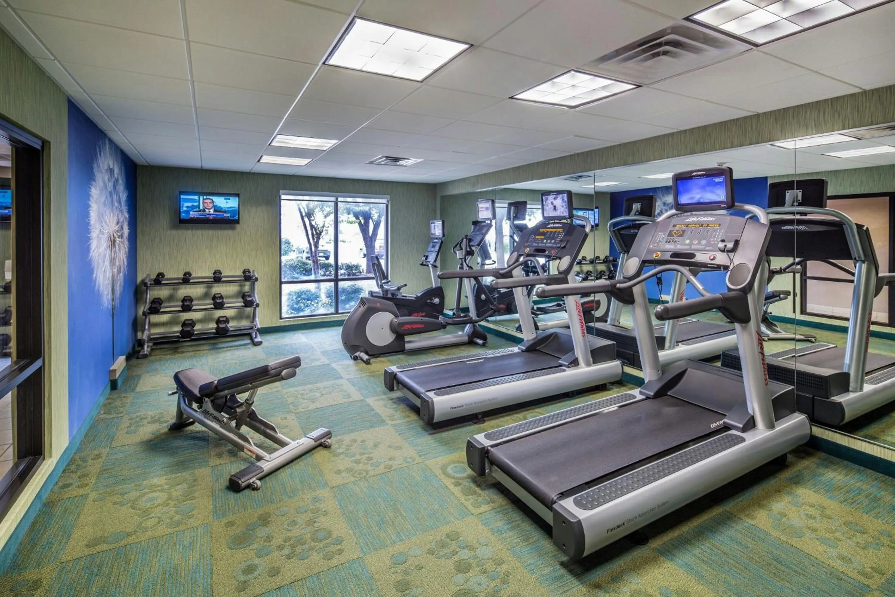 Fitness centre/facilities in SpringHill Suites by Marriott Laredo