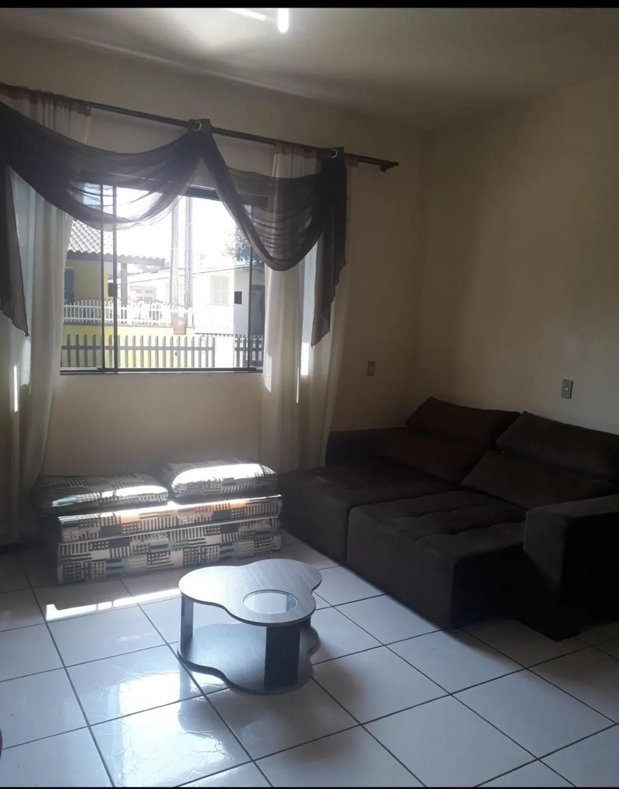 Communal lounge/ TV room in Casa de Praia Navegantes - 100 metros do mar