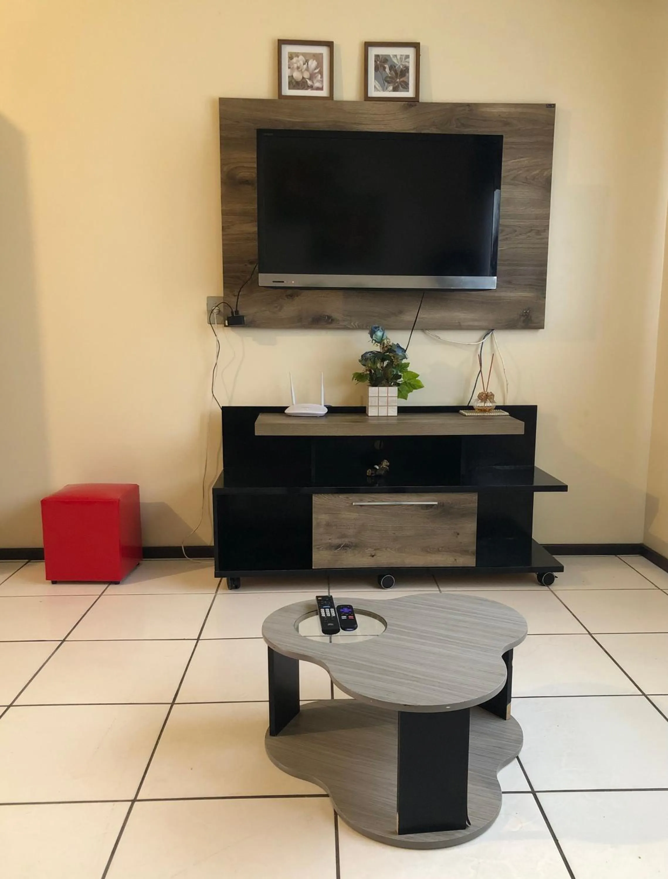 TV and multimedia in Casa de Praia Navegantes - 100 metros do mar