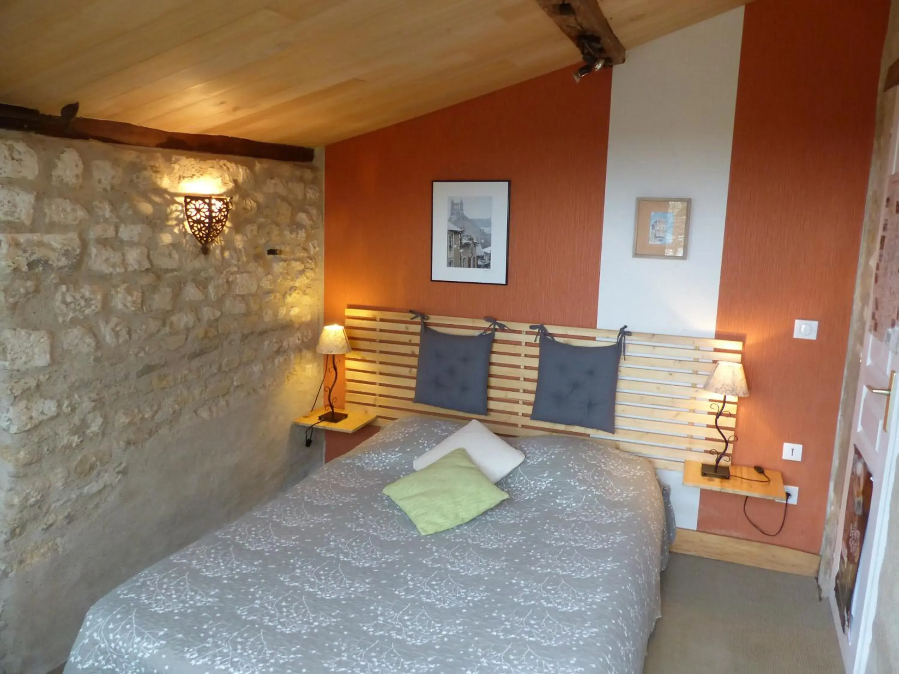 Deluxe Double Room with Extra Bed - single occupancy in La Maison Rouge Deluxe Double Room with Extra Bed - single occupancy in La Maison Rouge