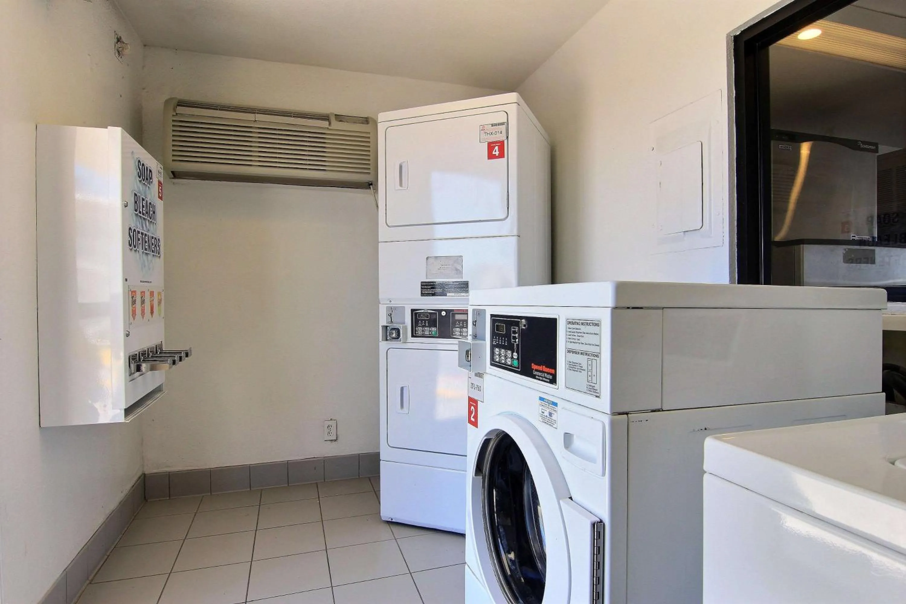 laundry in Motel 6-Corpus Christi, TX - East - North Padre Island