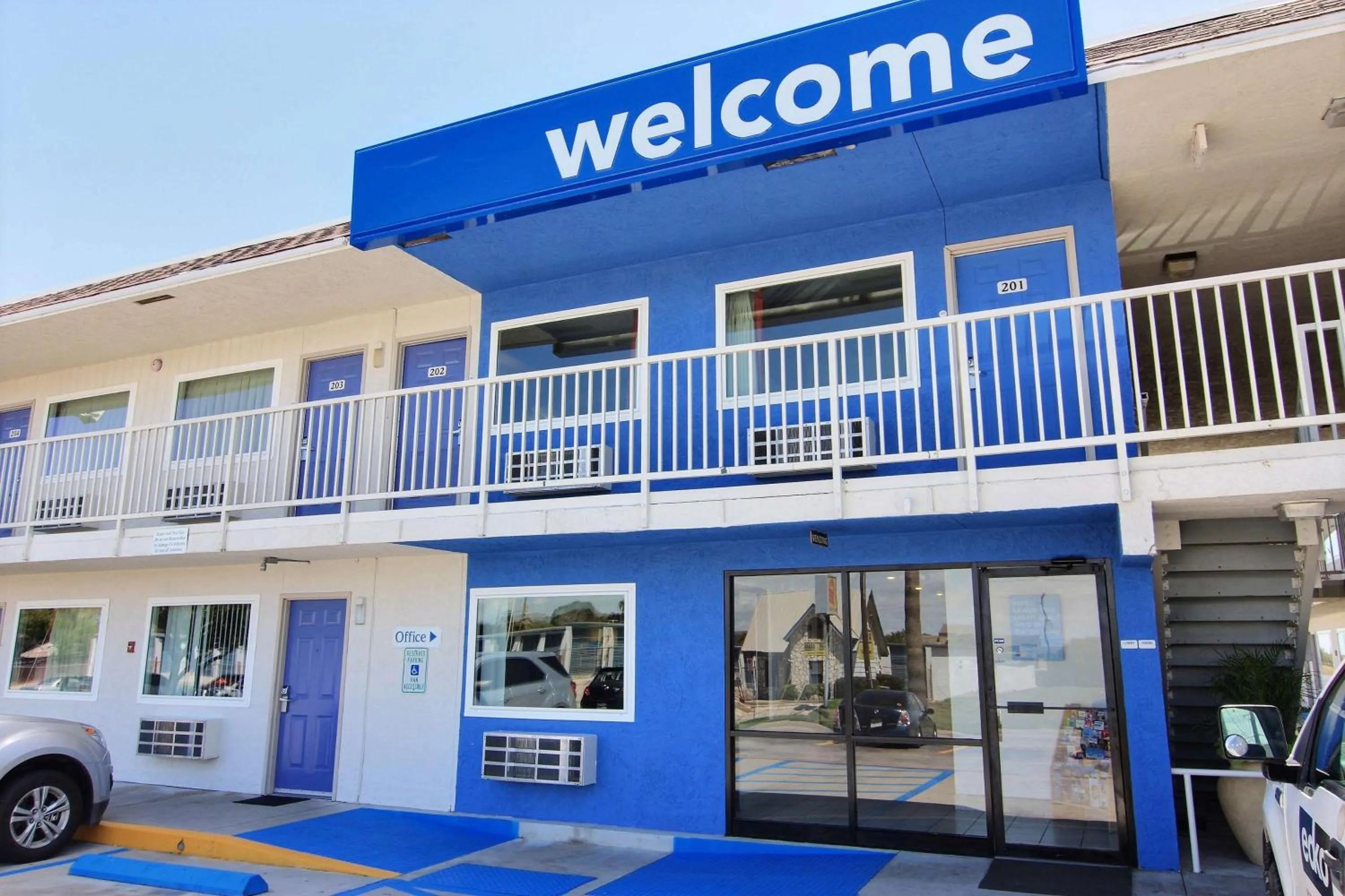 Property building in Motel 6-Corpus Christi, TX - East - North Padre Island
