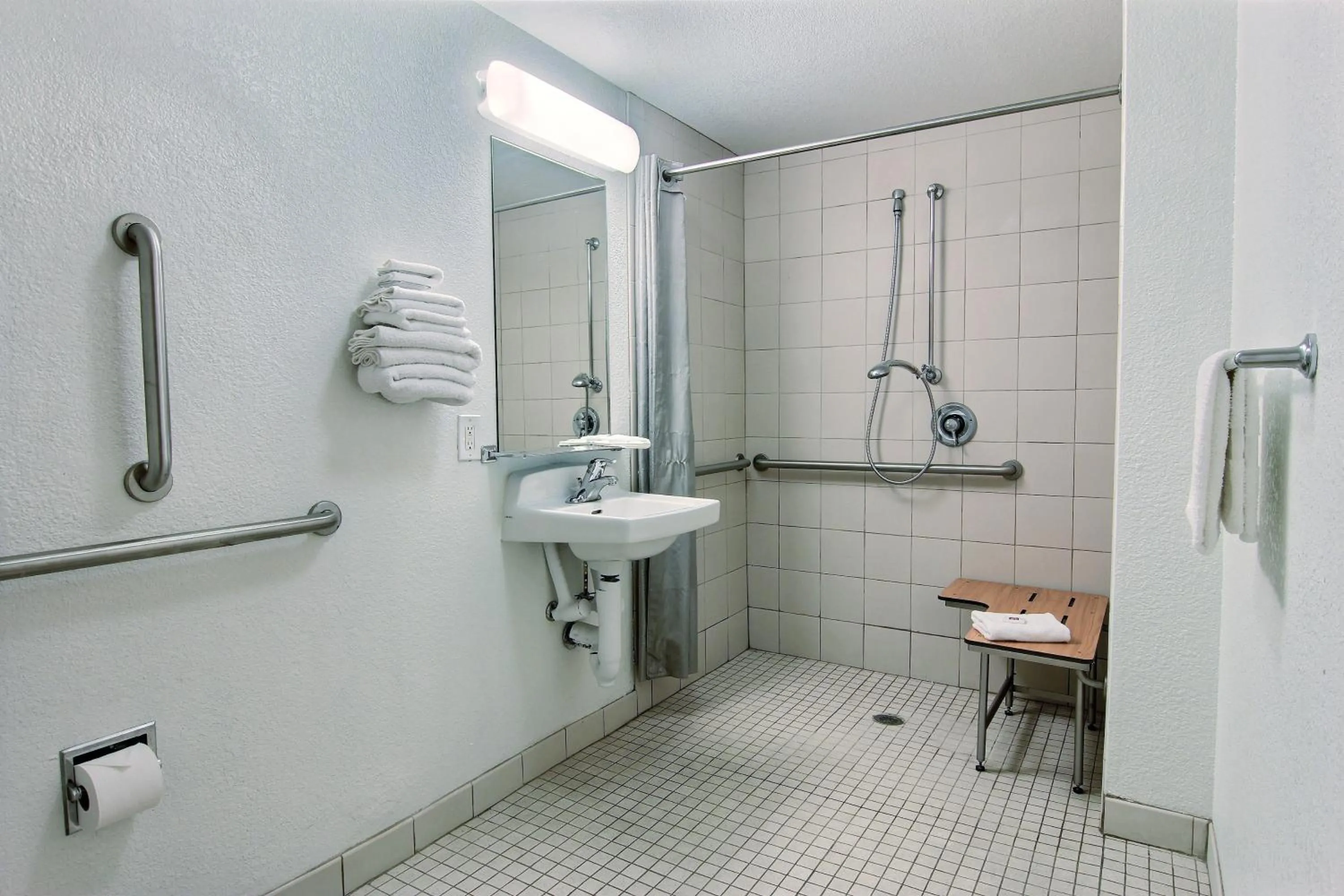 Bathroom in Motel 6-Corpus Christi, TX - East - North Padre Island