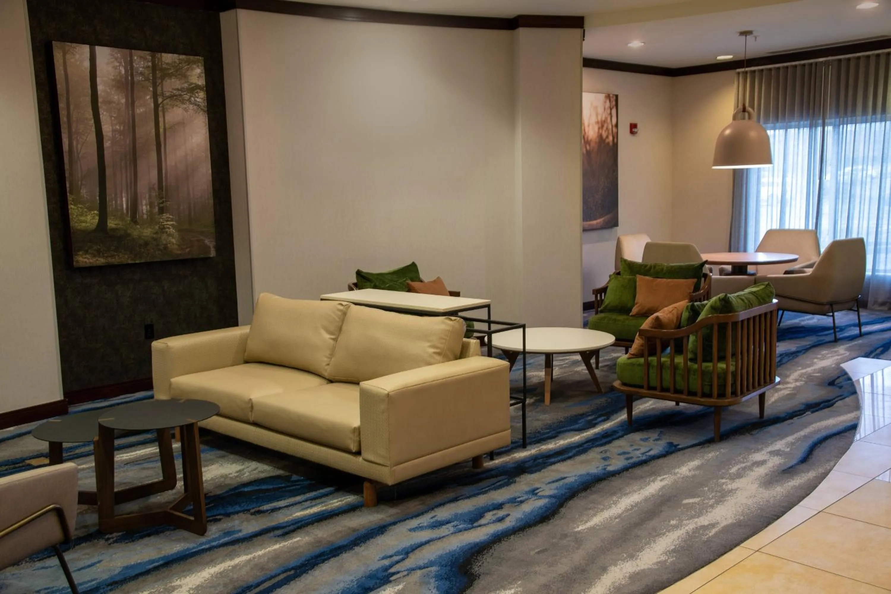 Lobby or reception in Fairfield Inn & Suites Lewisburg