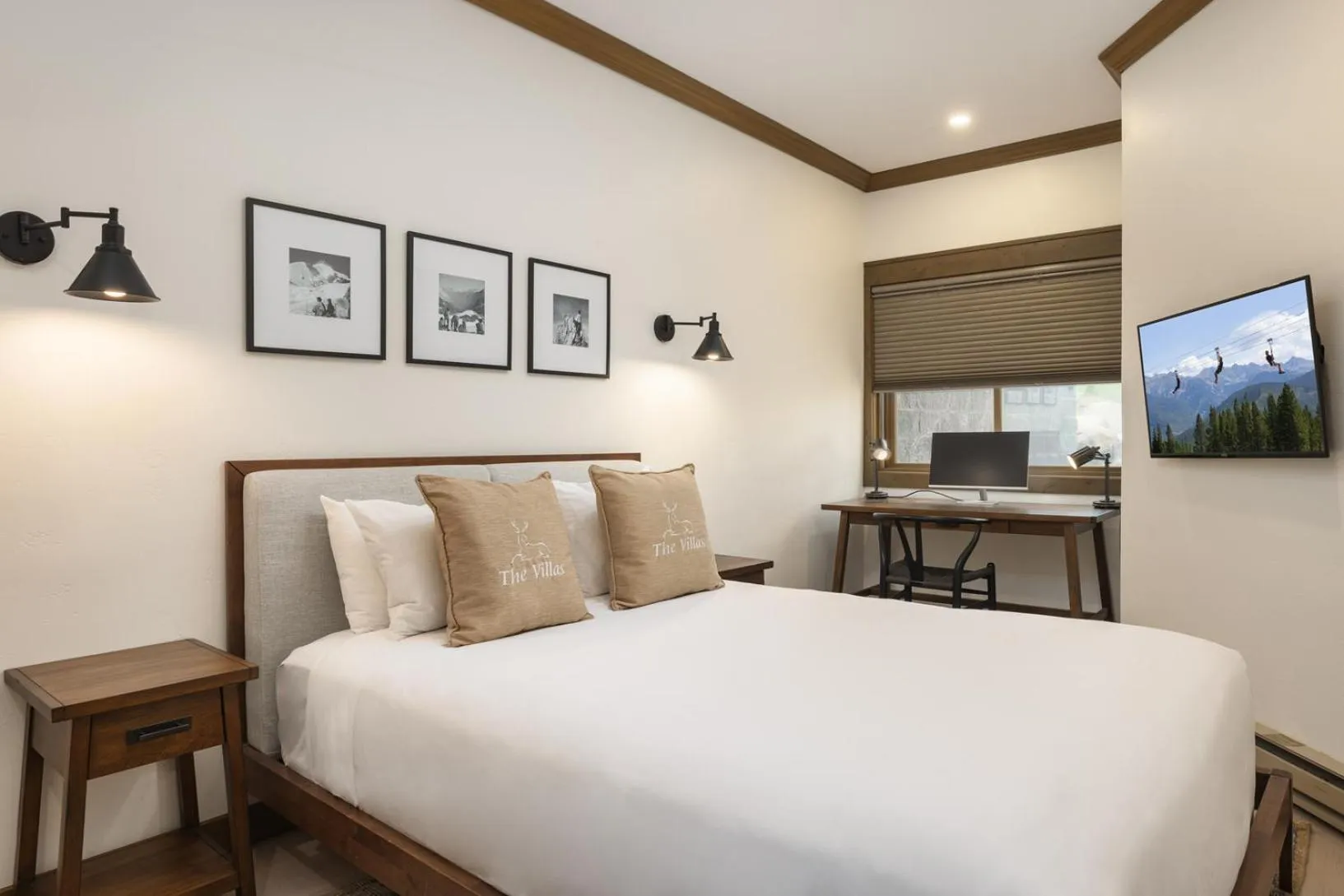 Bed in Villas at Snowmass CLub