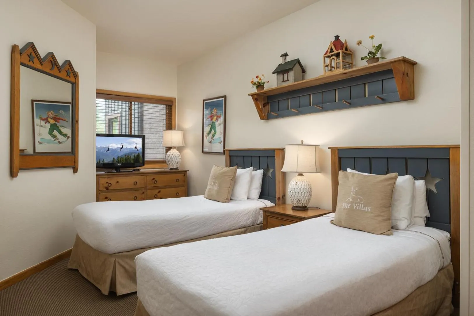 Bed in Villas at Snowmass CLub