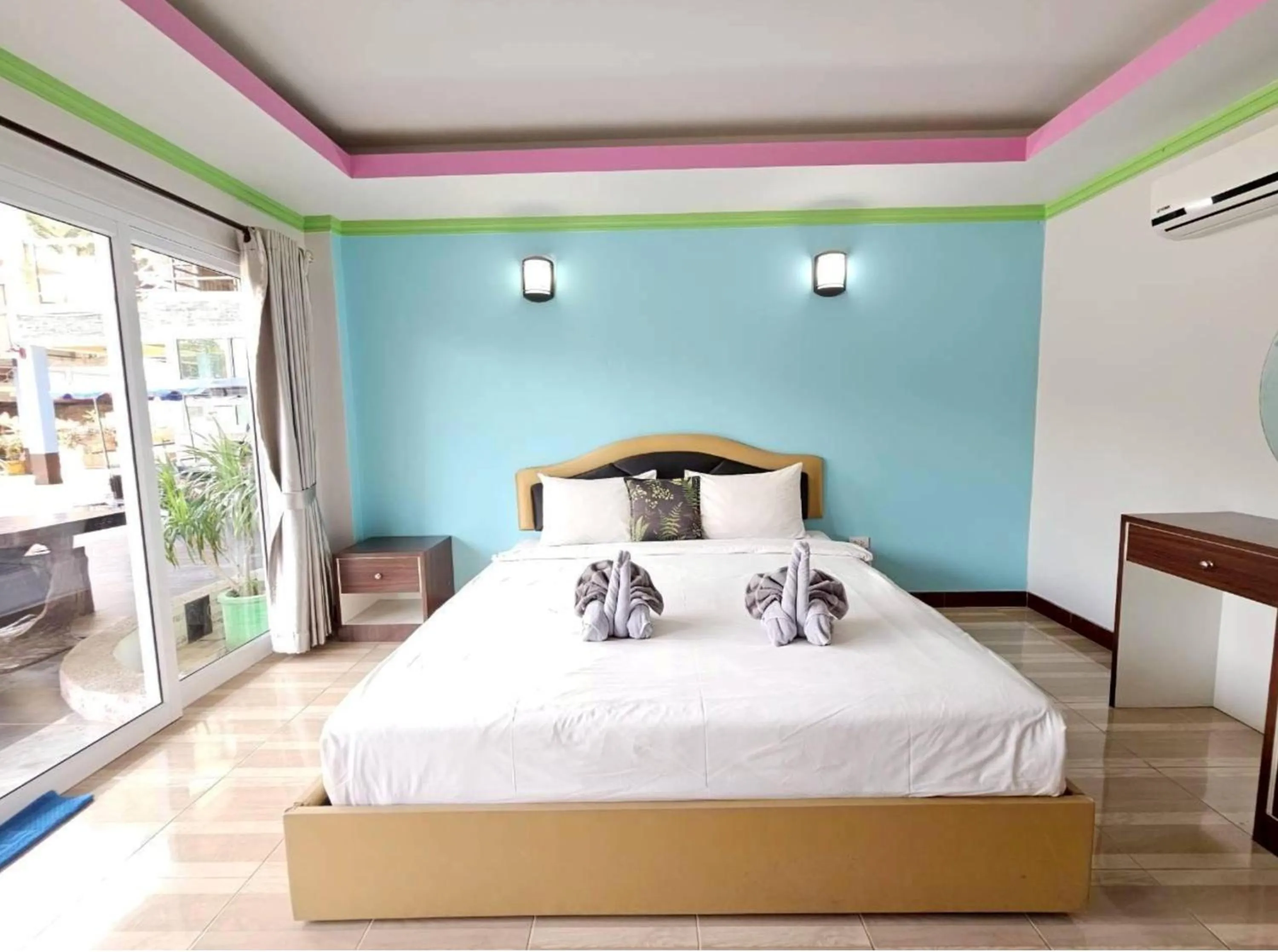 Bed in Lake Terrace Resort