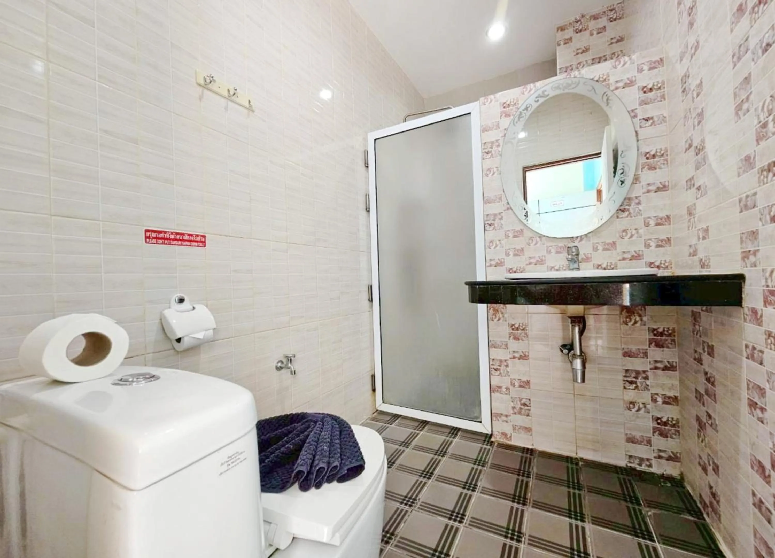 Toilet in Lake Terrace Resort