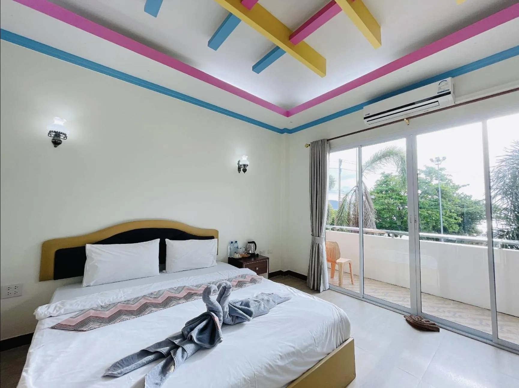 Bed in Lake Terrace Resort