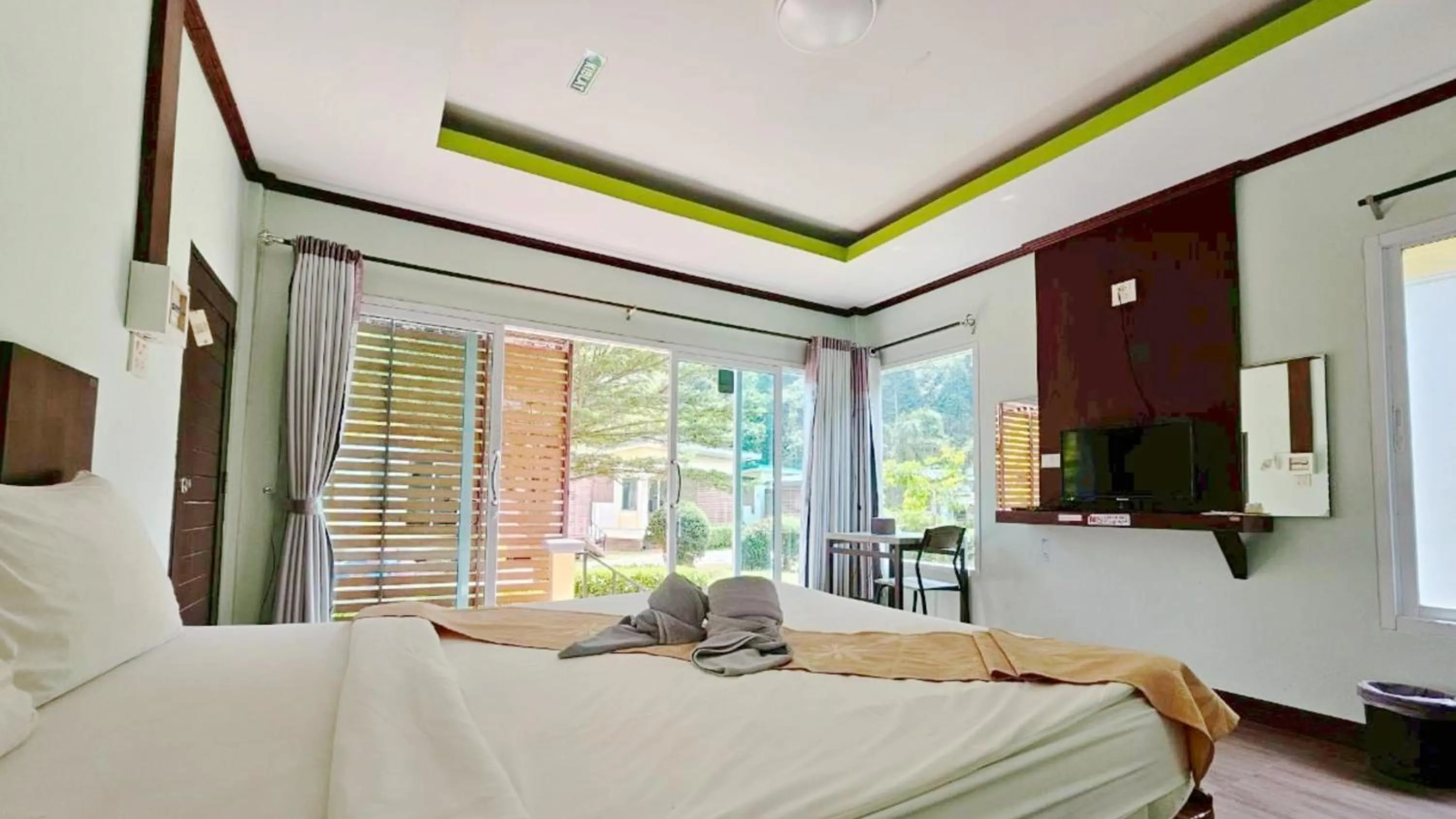 Bed in Lake Terrace Resort