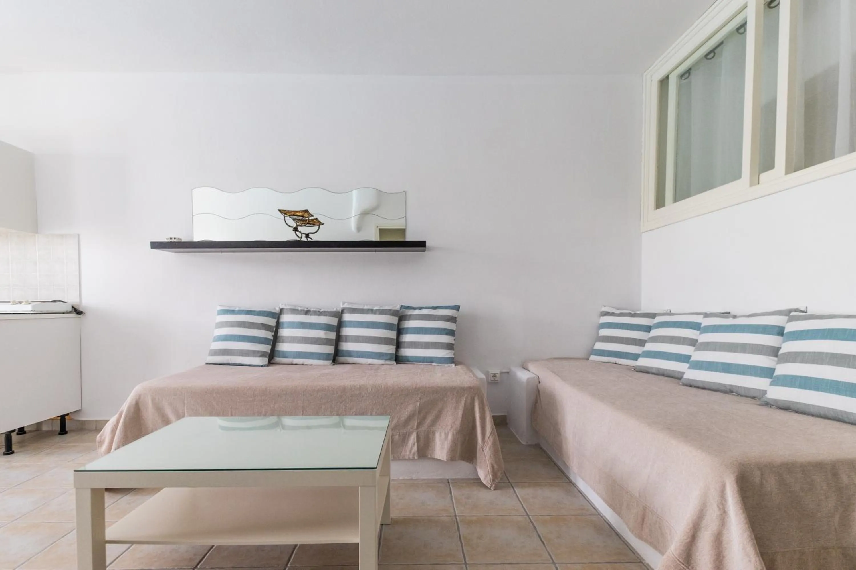 Bed in Joseph Studios