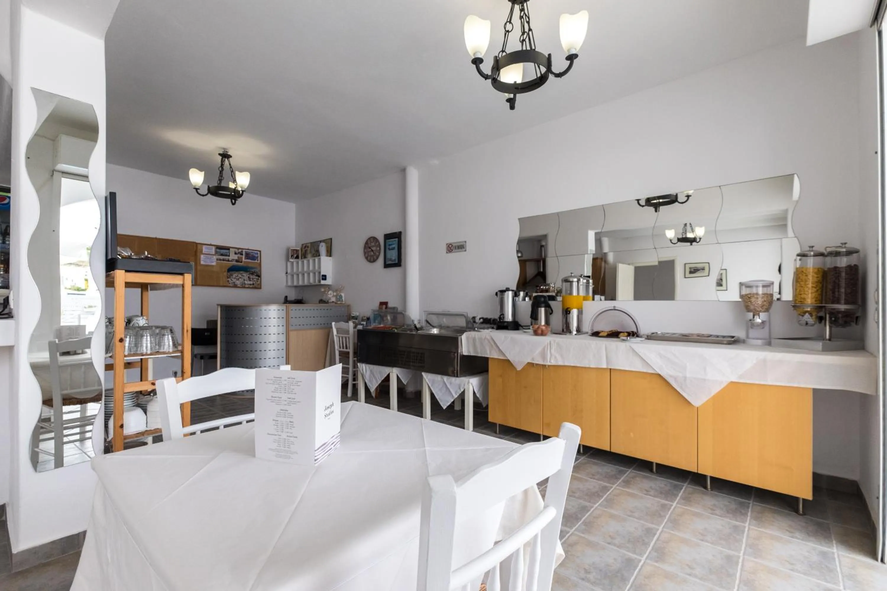 Restaurant/places to eat in Joseph Studios