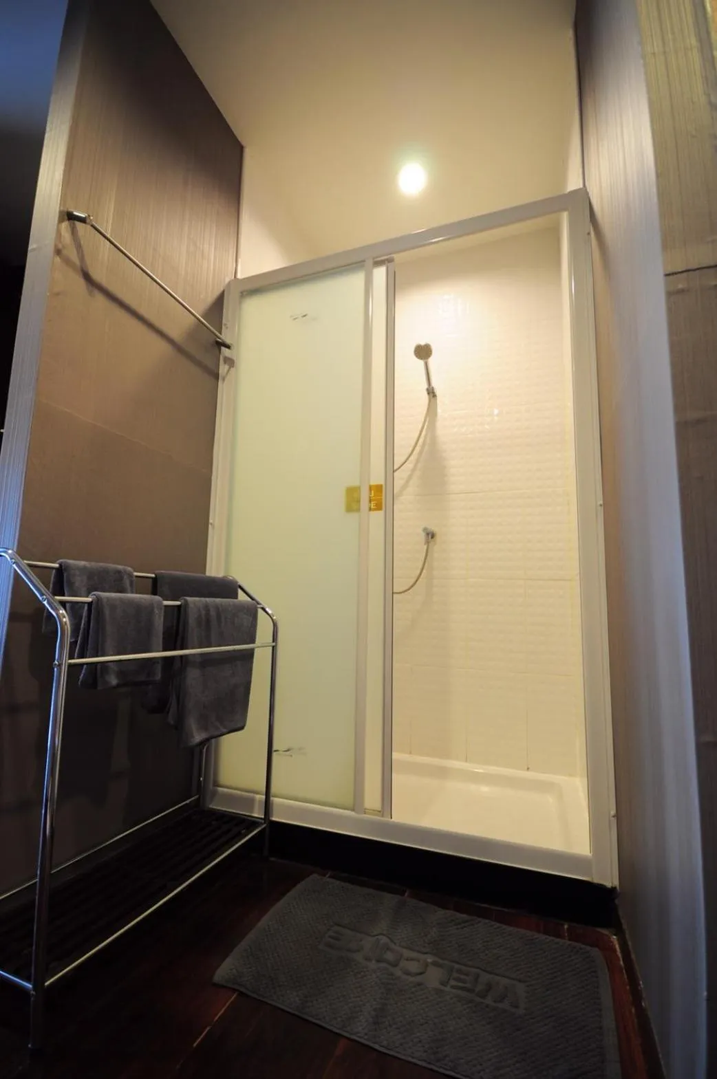 Shower in Baan Keang Chon Ayutthaya บ้านเคียงชล อยุธยา