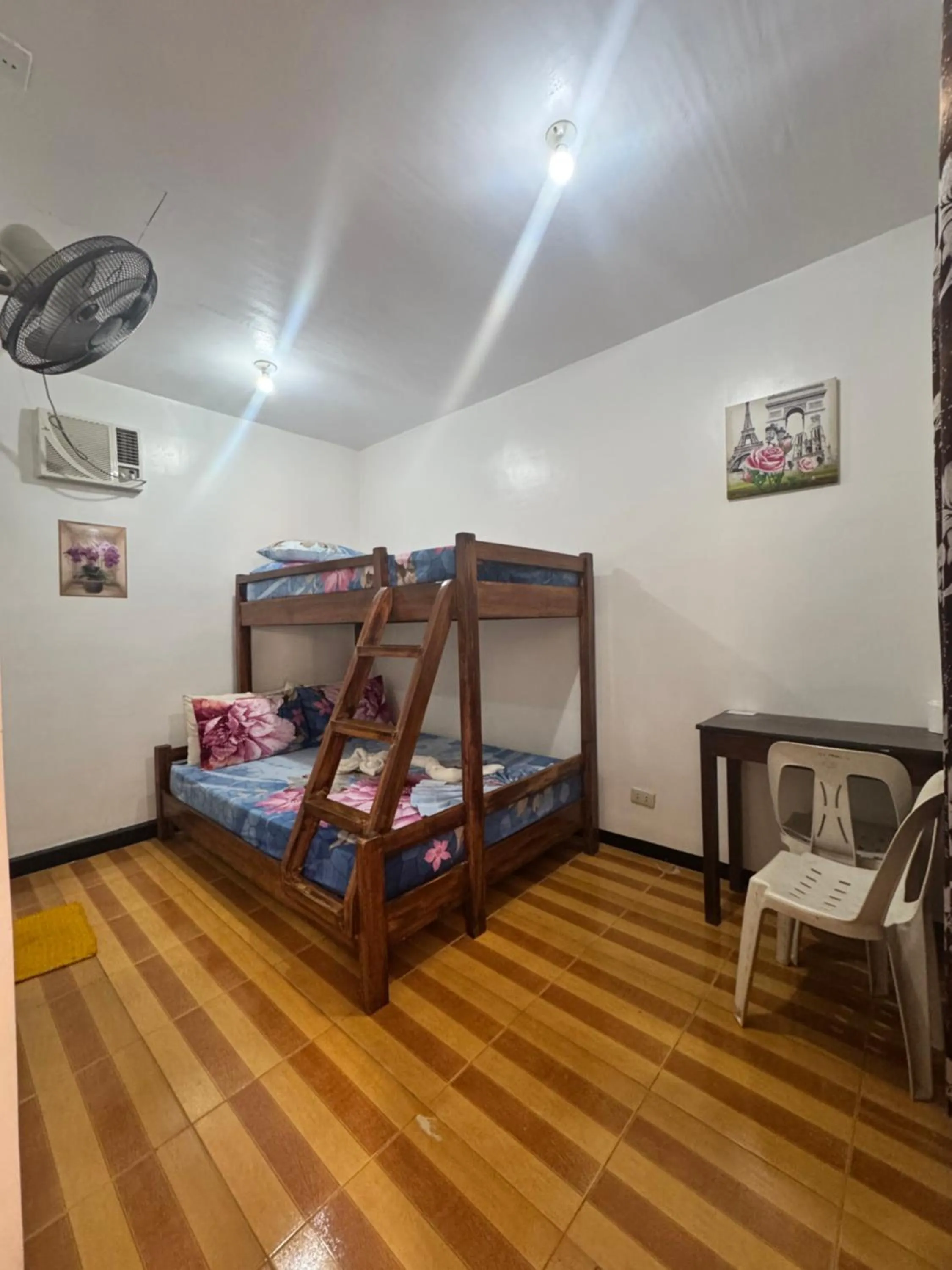 Bed in Jvhaven Pension