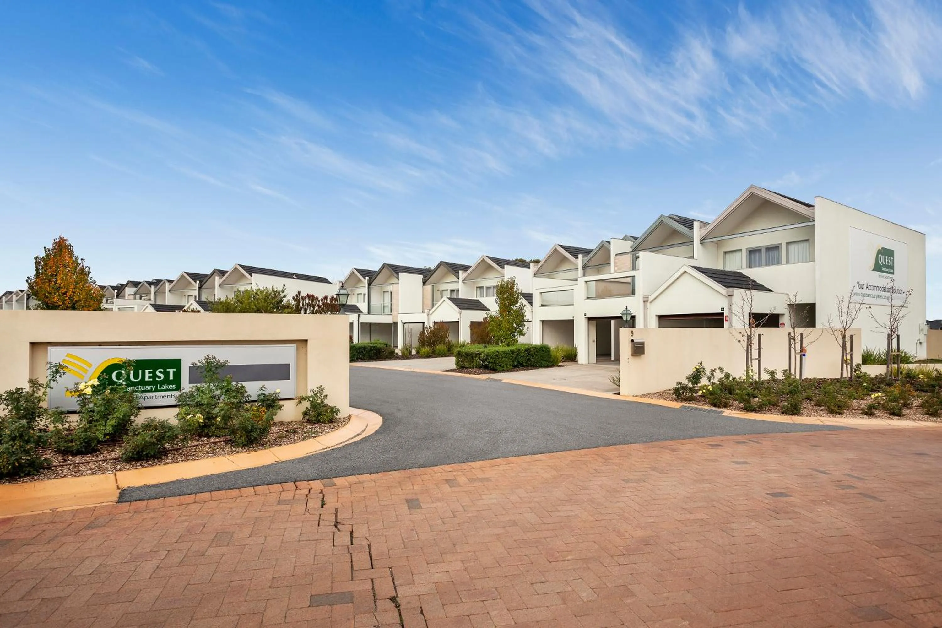 Facade/entrance in Quest Sanctuary Lakes