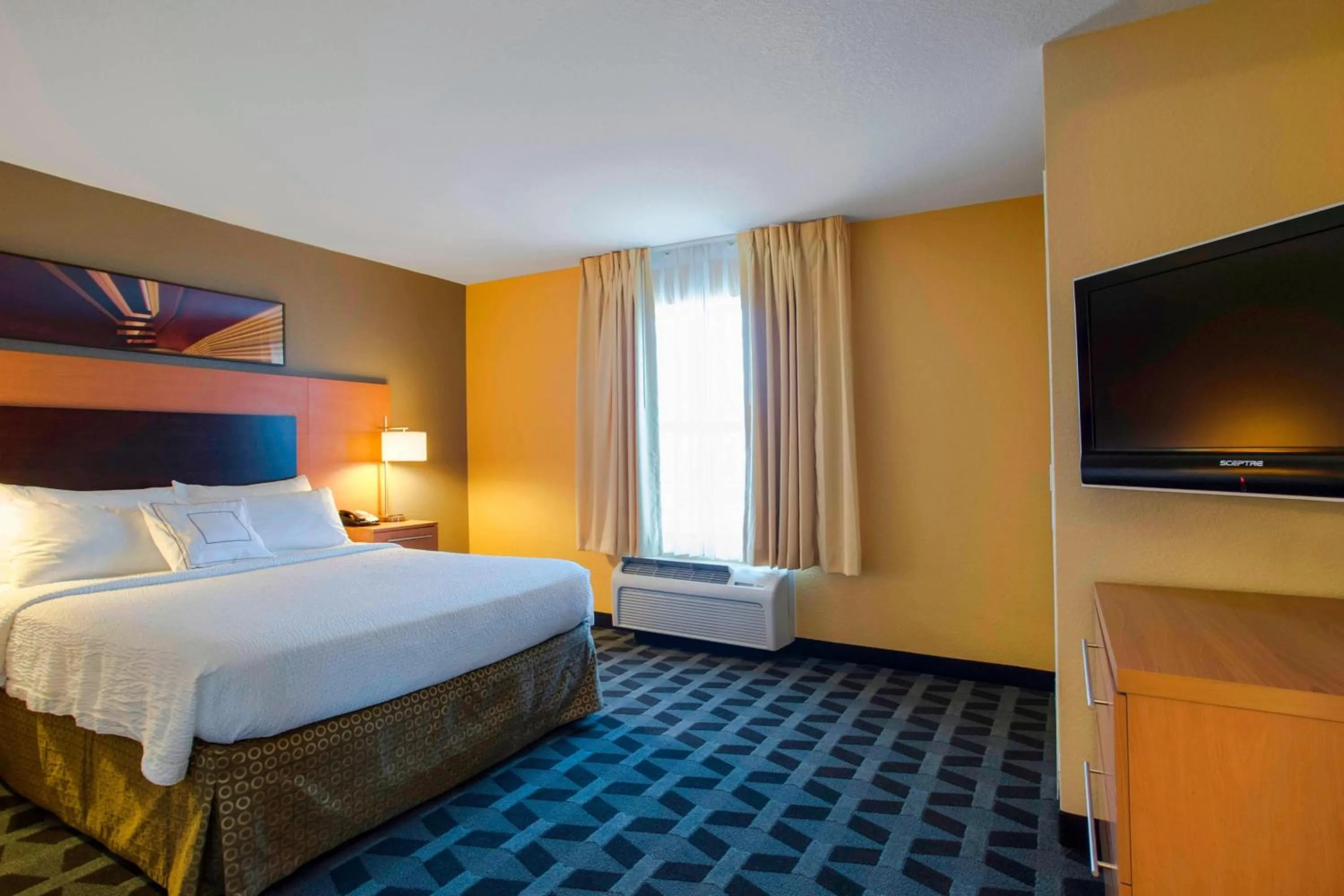 Photo of the whole room, Bed in TownePlace Suites by Marriott Kansas City Overland Park