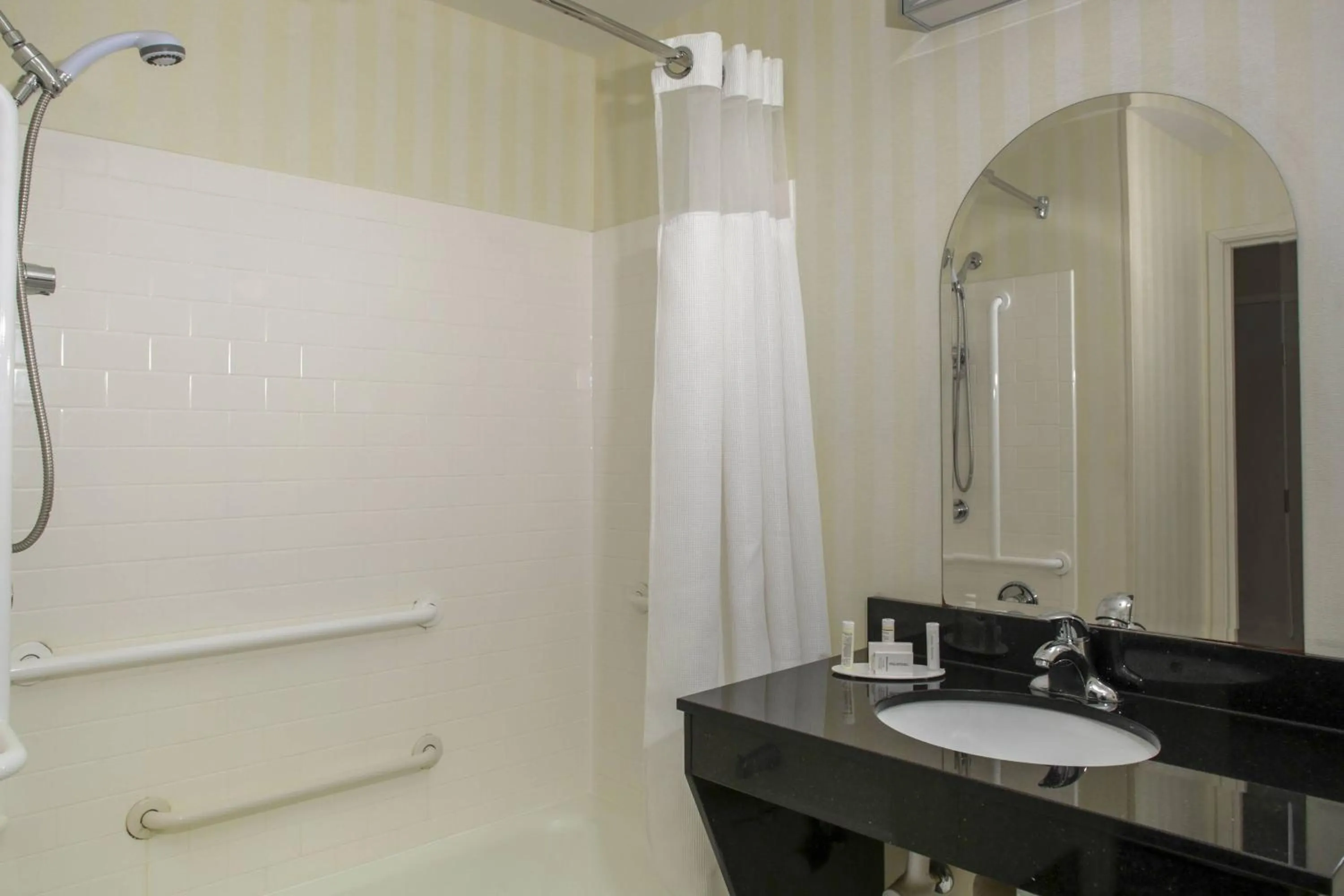 Bathroom in Fairfield Inn & Suites Milledgeville