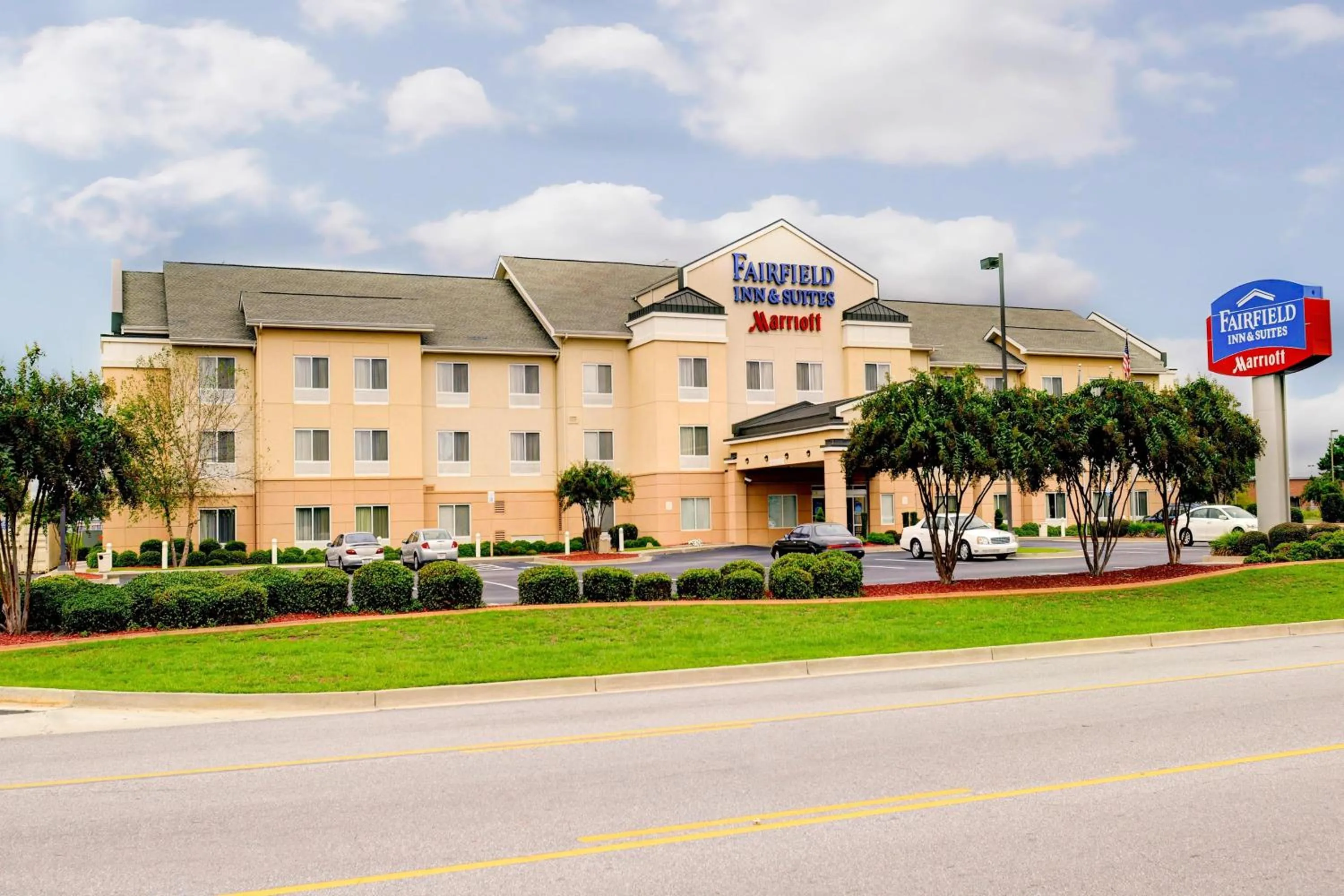 Property building in Fairfield Inn & Suites Warner Robins