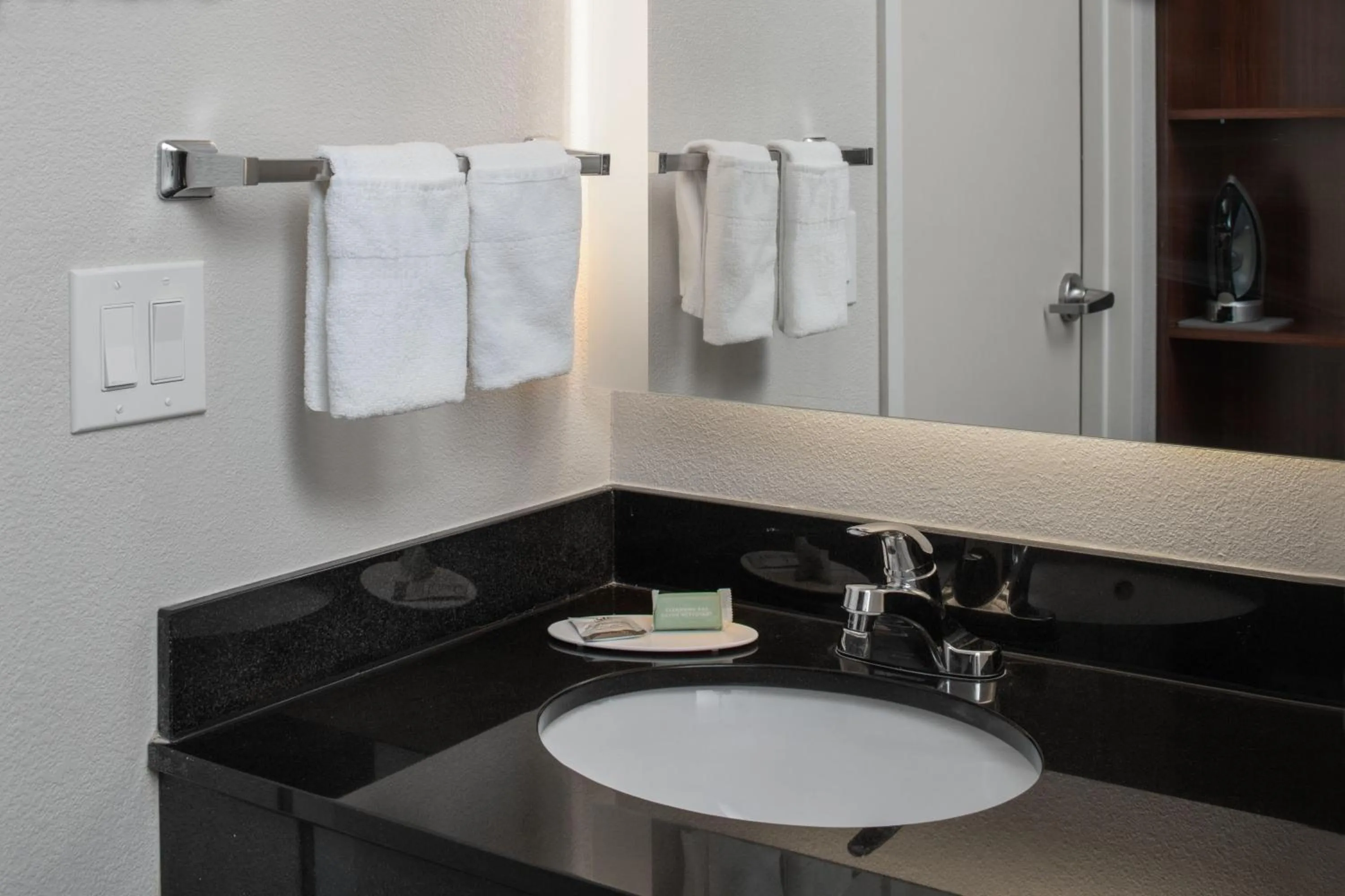 Bathroom in Fairfield Inn and Suites Memphis Germantown