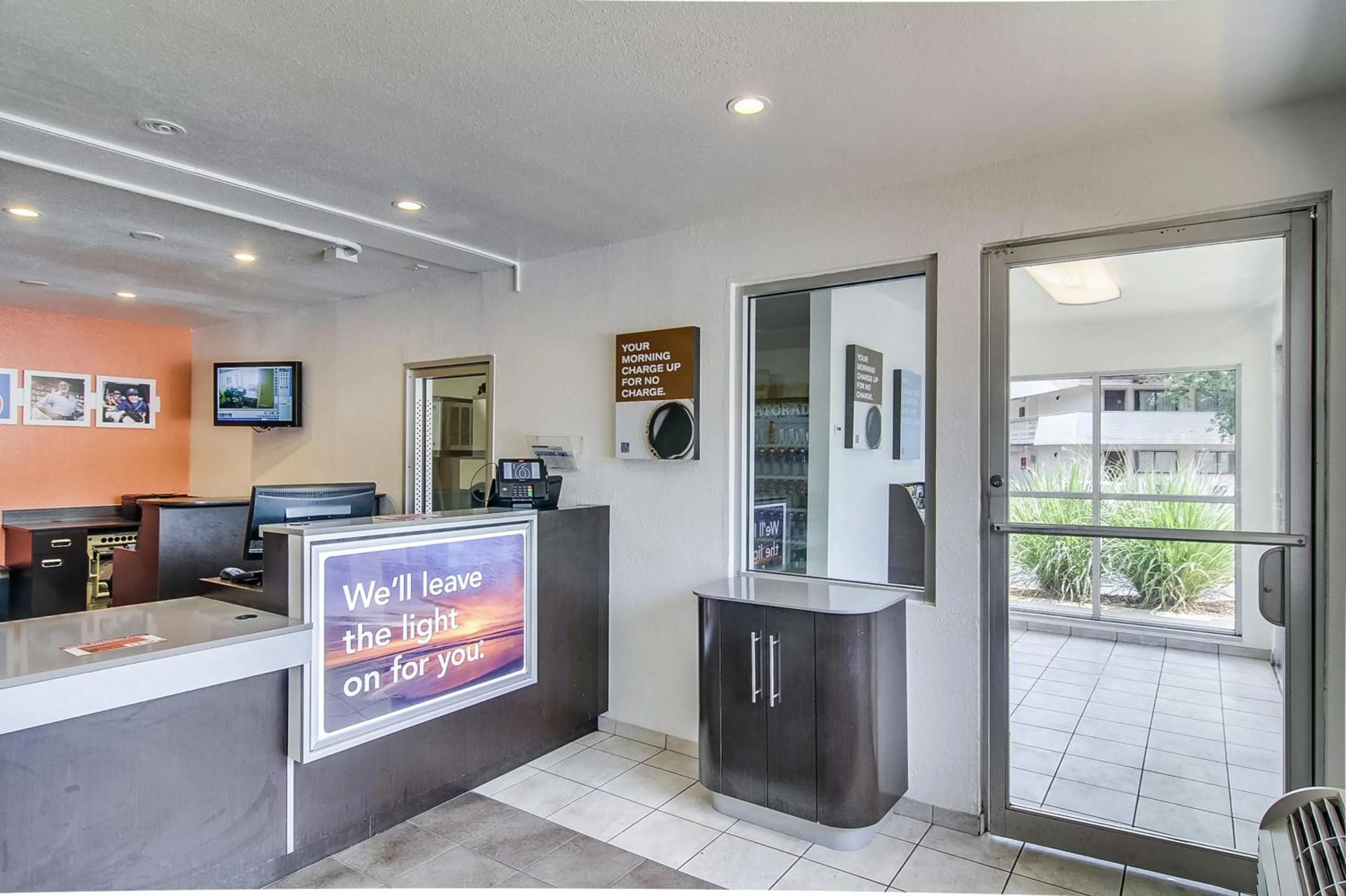 Lobby or reception in Motel 6-Jacksonville, FL - Orange Park