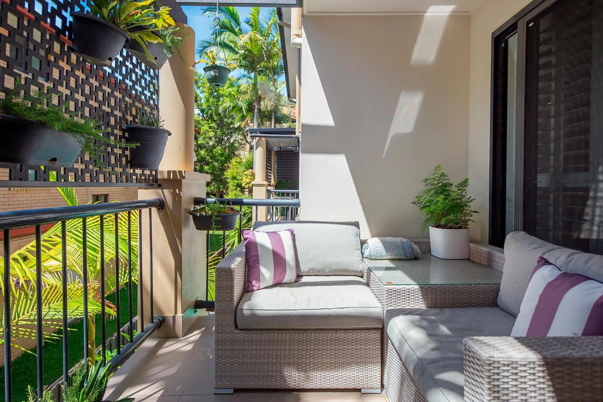 Patio in Sandcastles On The Broadwater