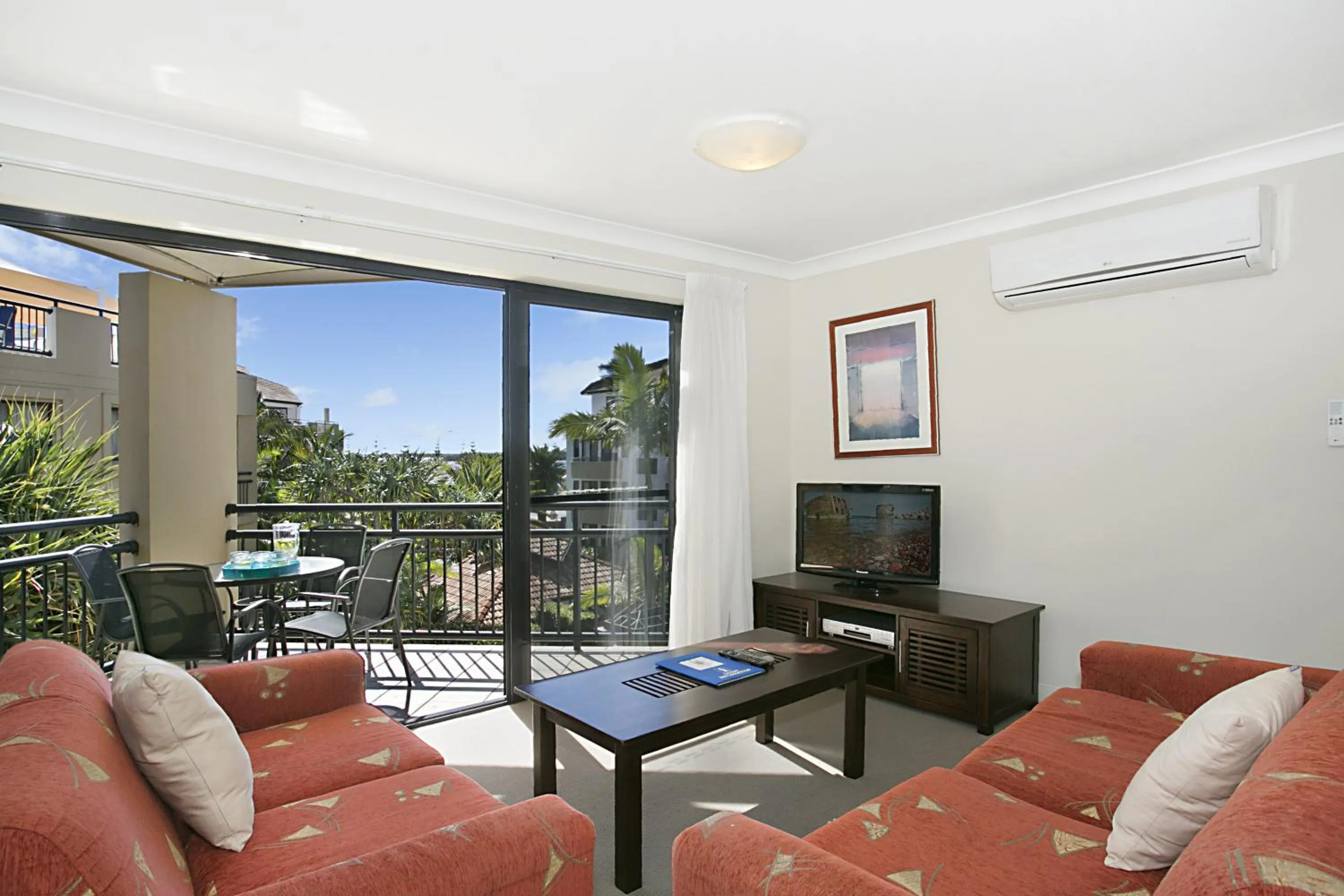 Coffee/tea facilities in Sandcastles On The Broadwater
