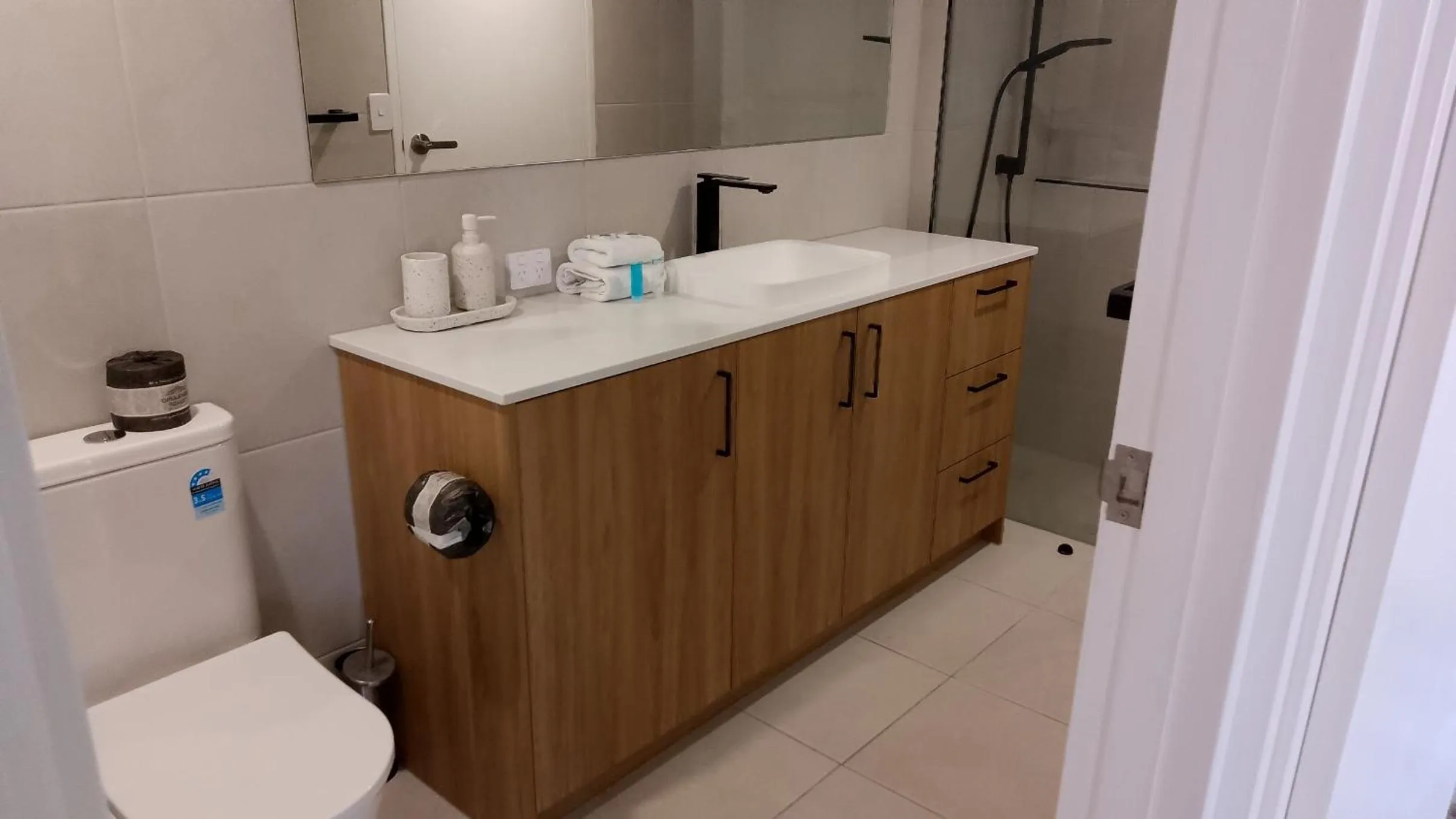 Bathroom in Breakers North Absolute Beachfront Apartments - Official