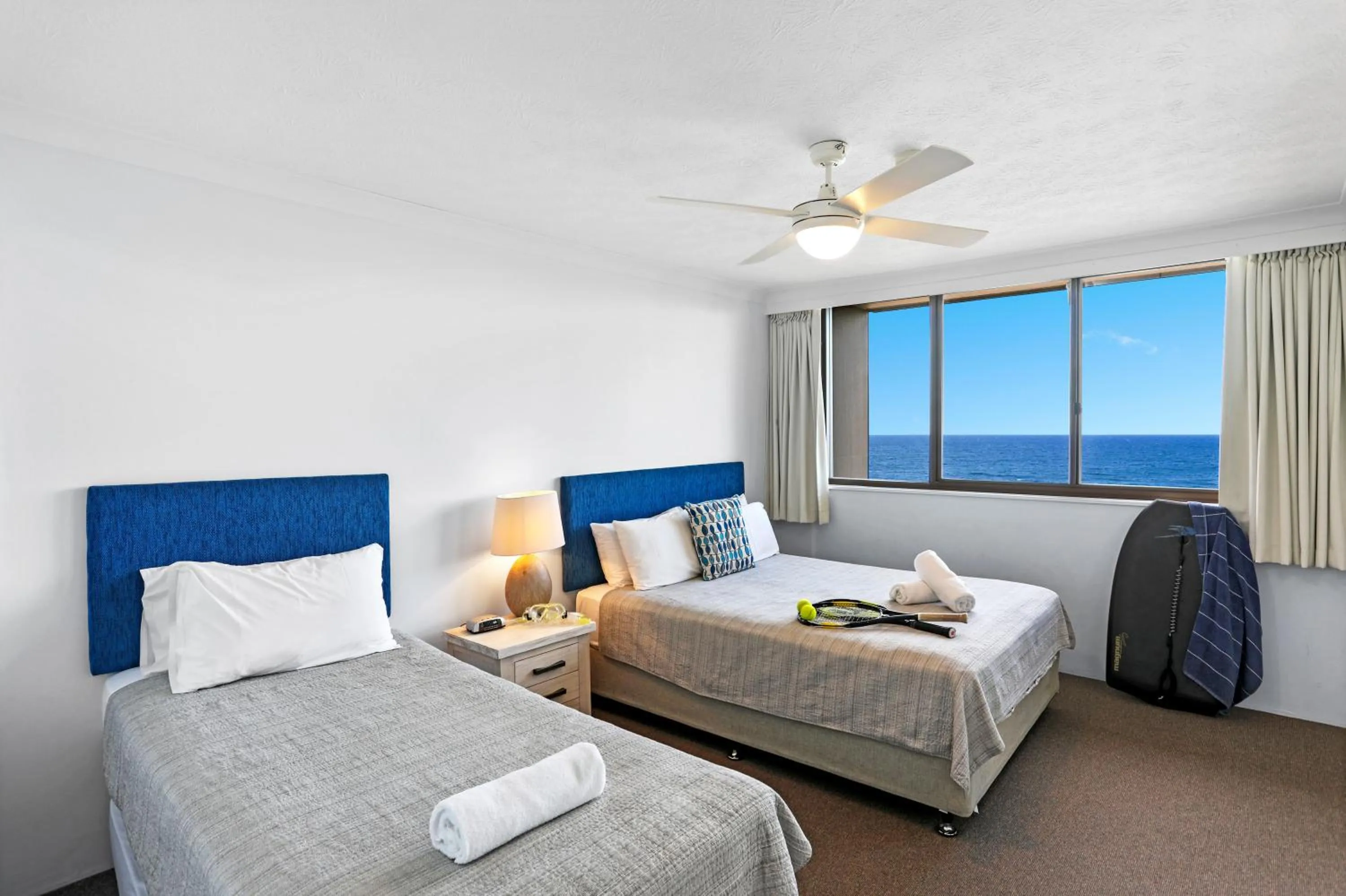 Bed in Breakers North Absolute Beachfront Apartments - Official